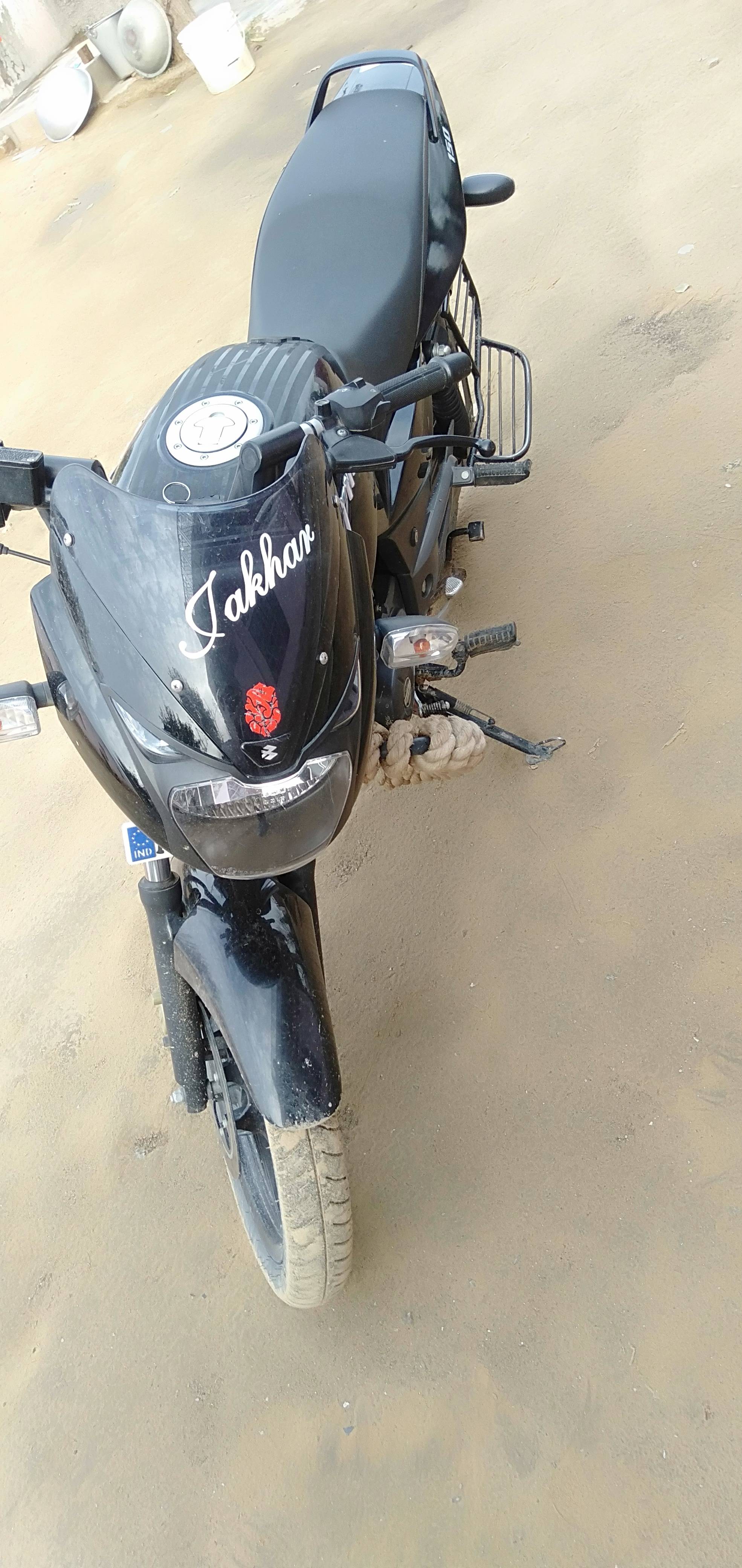 Bajaj Pulsar 150 Classic