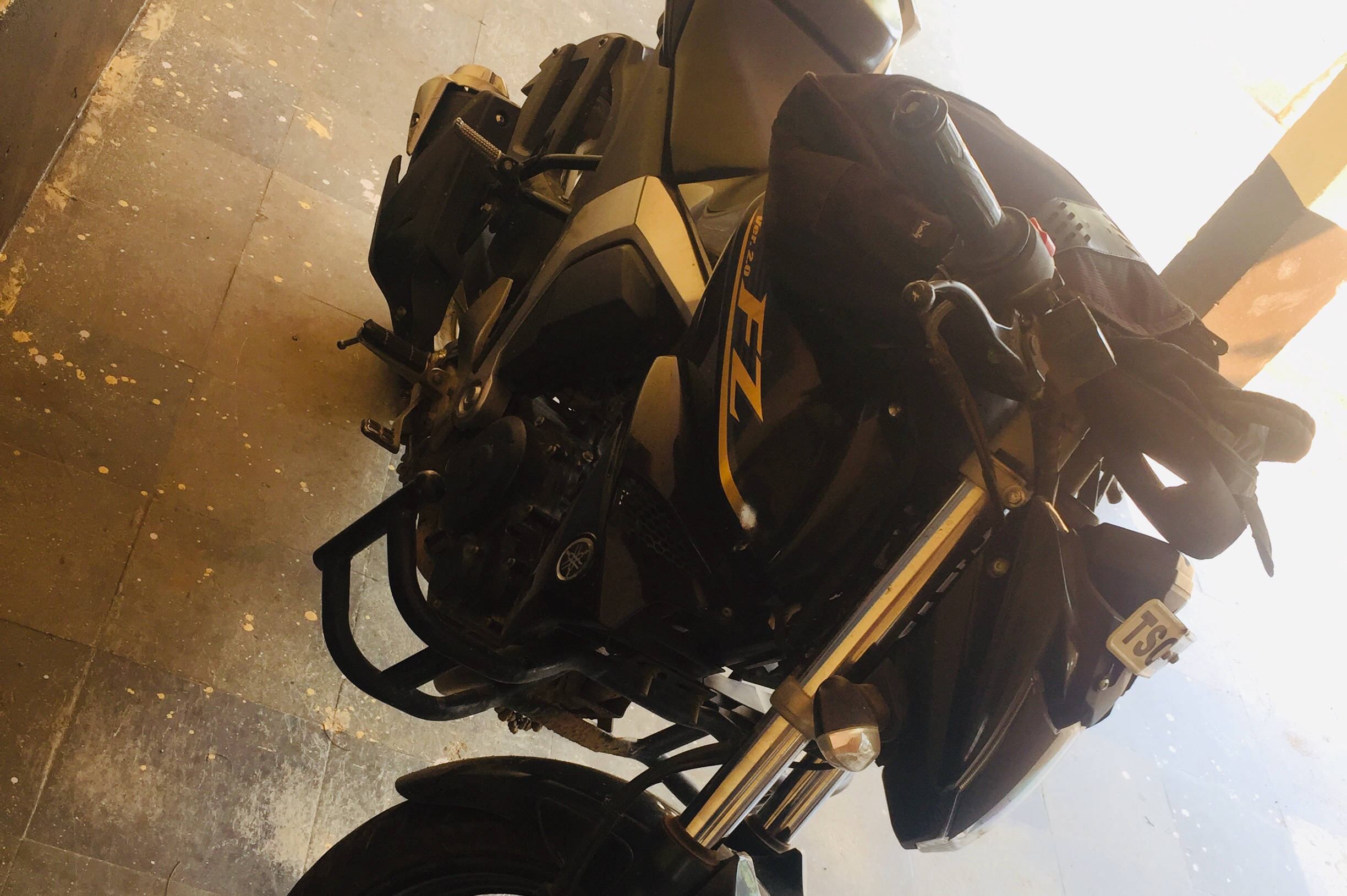 Yamaha FZ S FI (V 2.0) STD