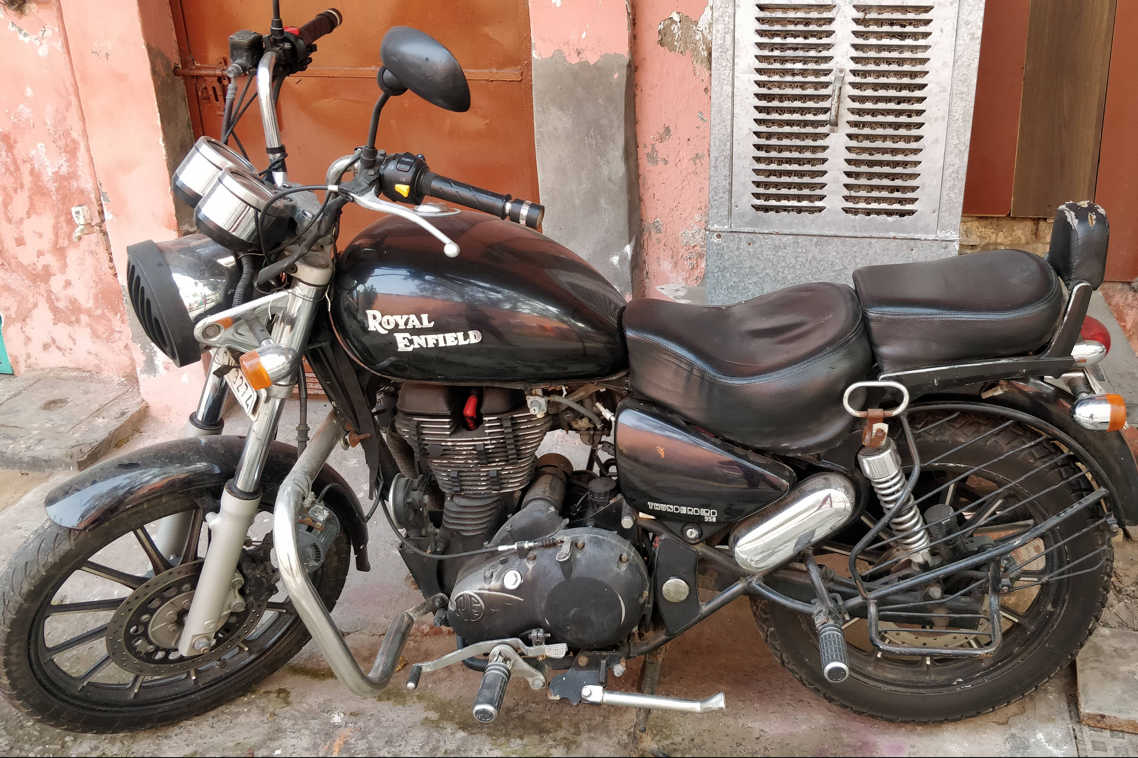 Royal Enfield Thunderbird 350 ABS