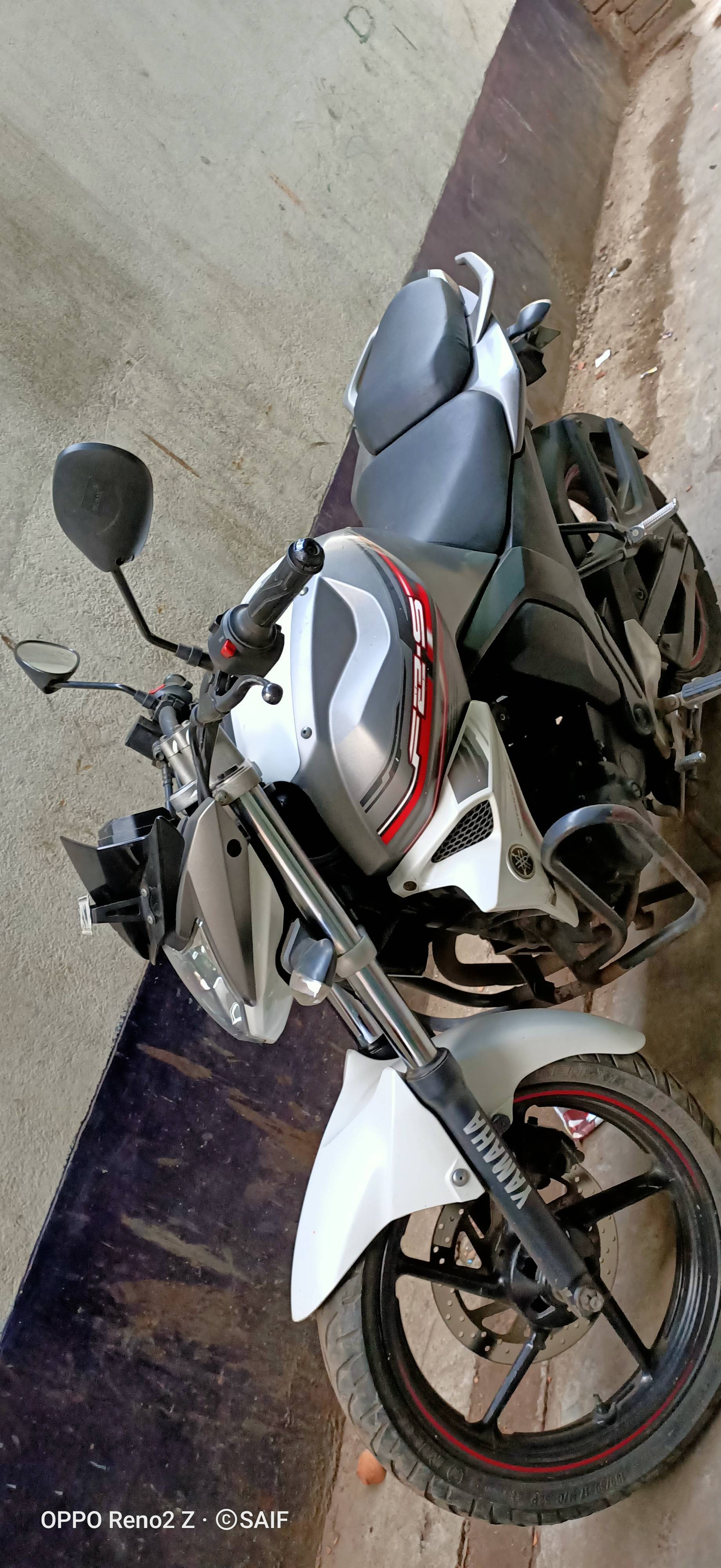 Yamaha FZ S FI (V 2.0) STD