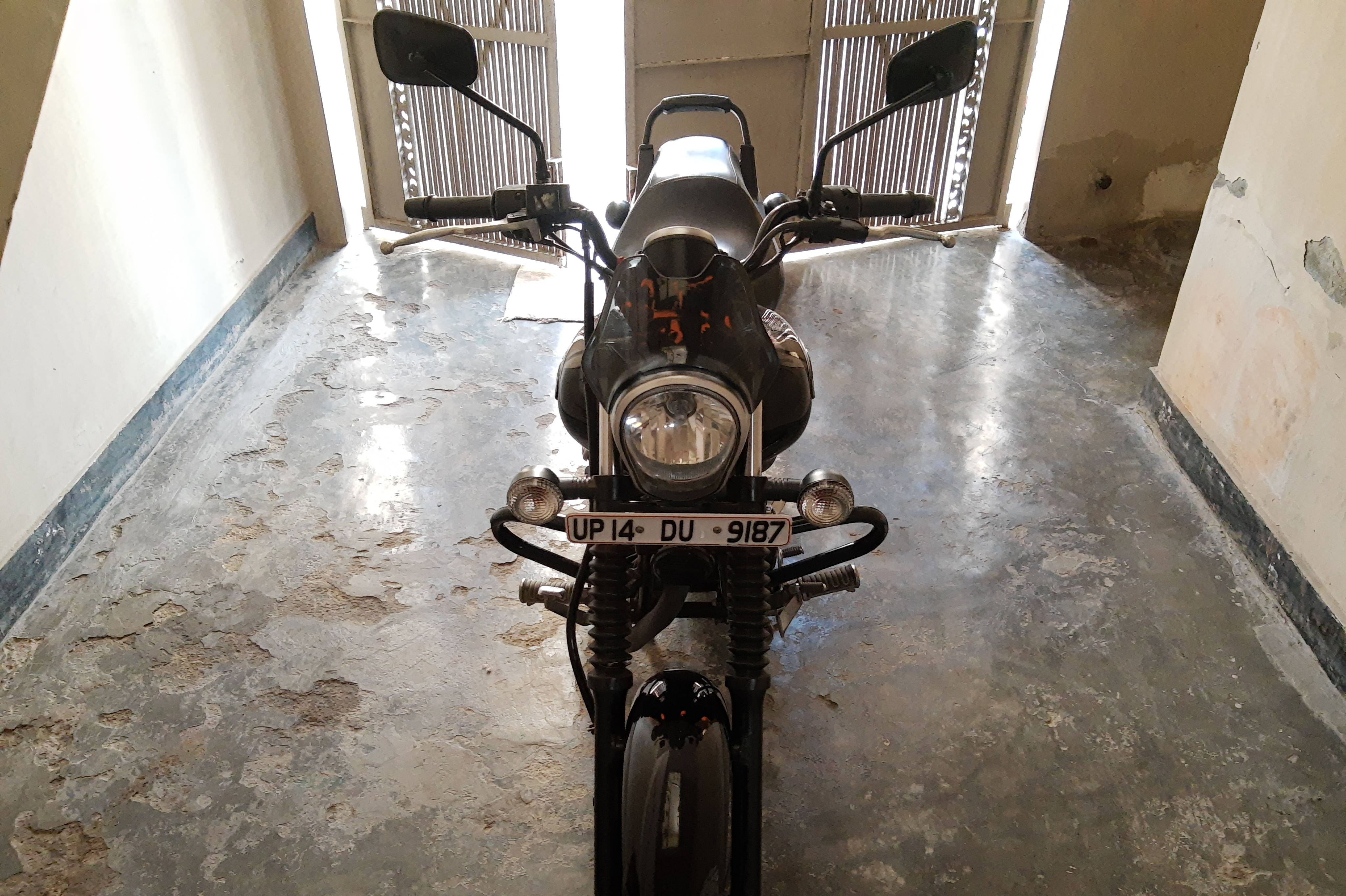 Bajaj Avenger Street 180 STD