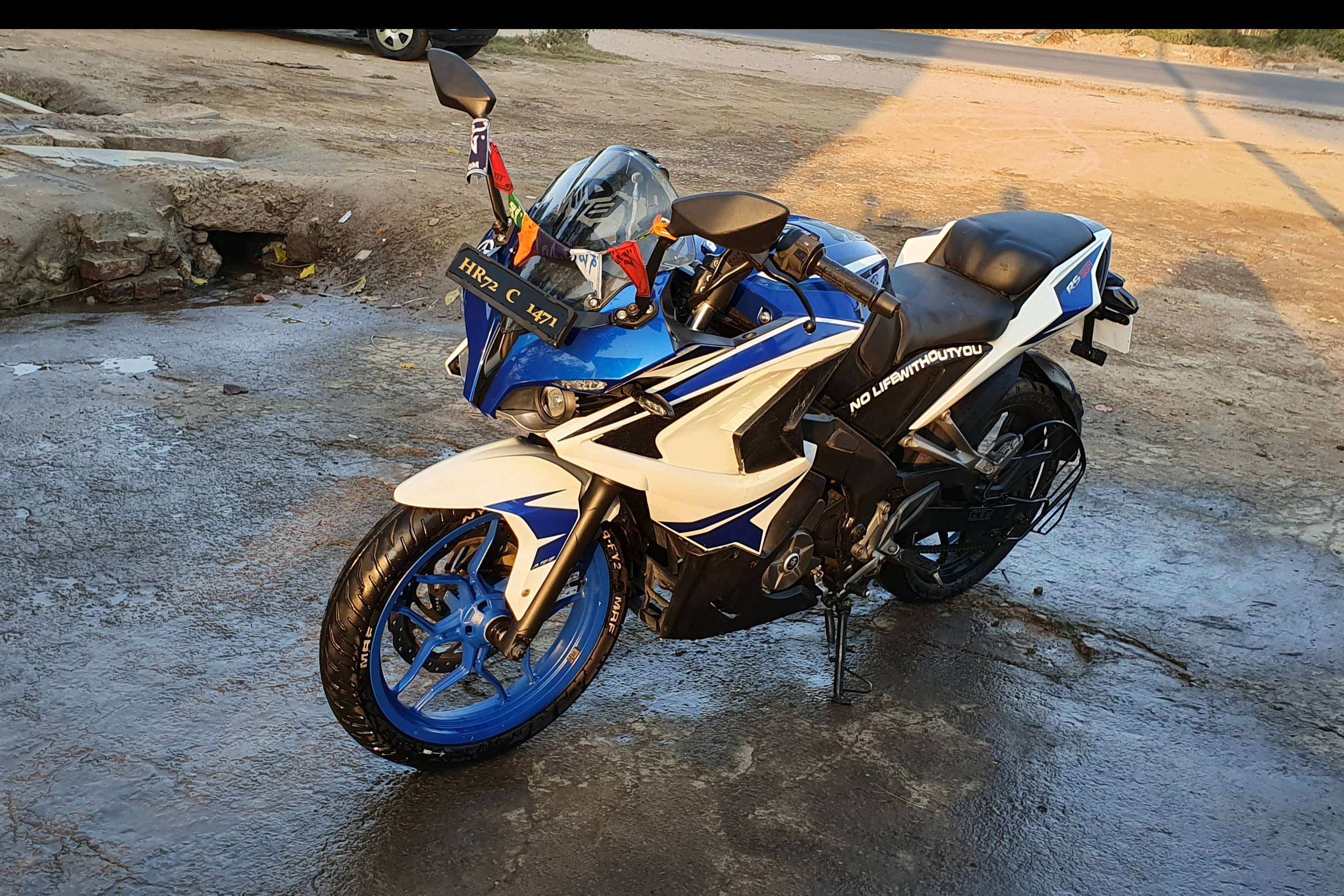 Bajaj Pulsar RS200 ABS