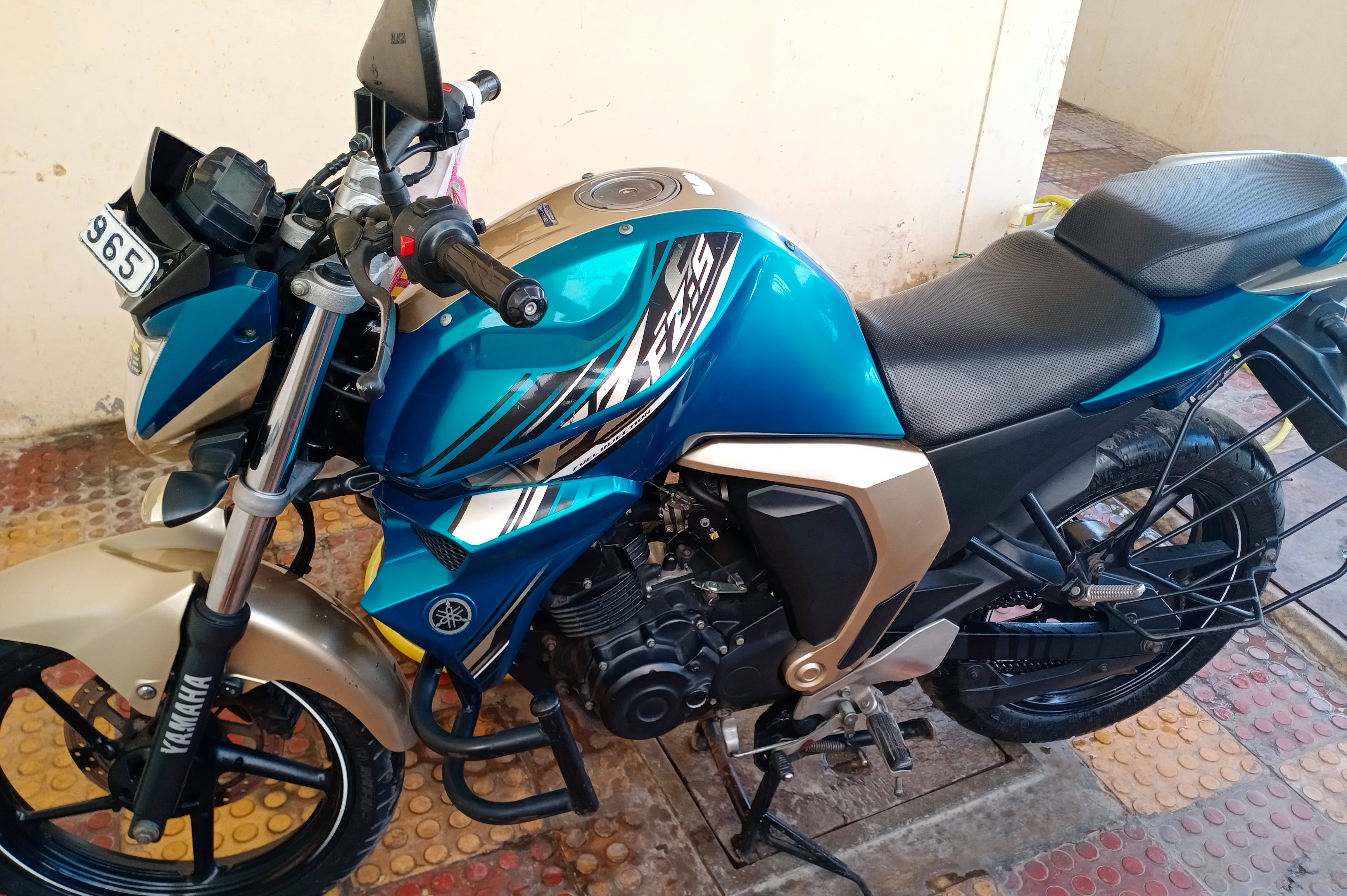 Yamaha FZ S FI (V 2.0) STD