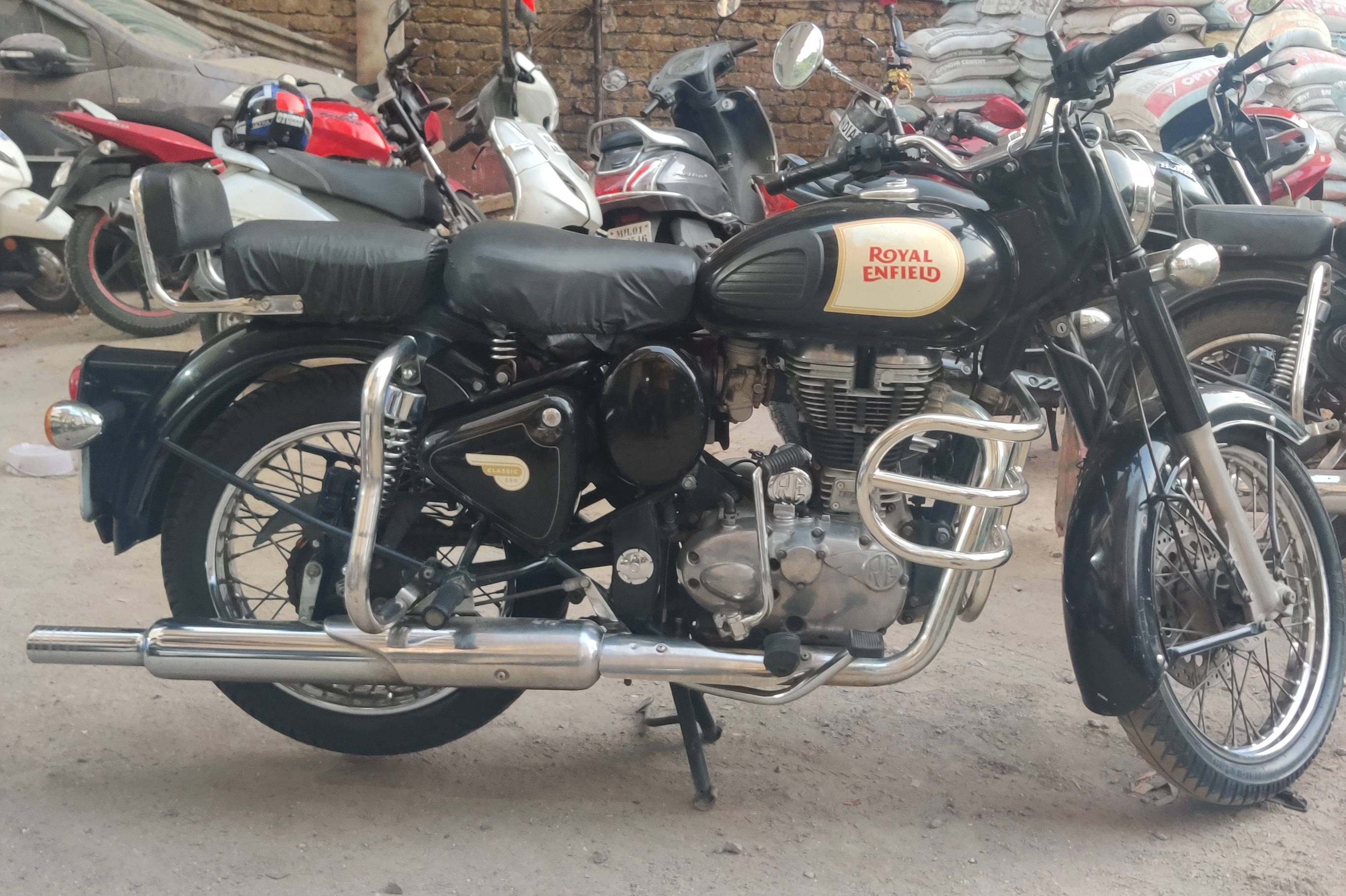 Royal Enfield Classic 350 STD