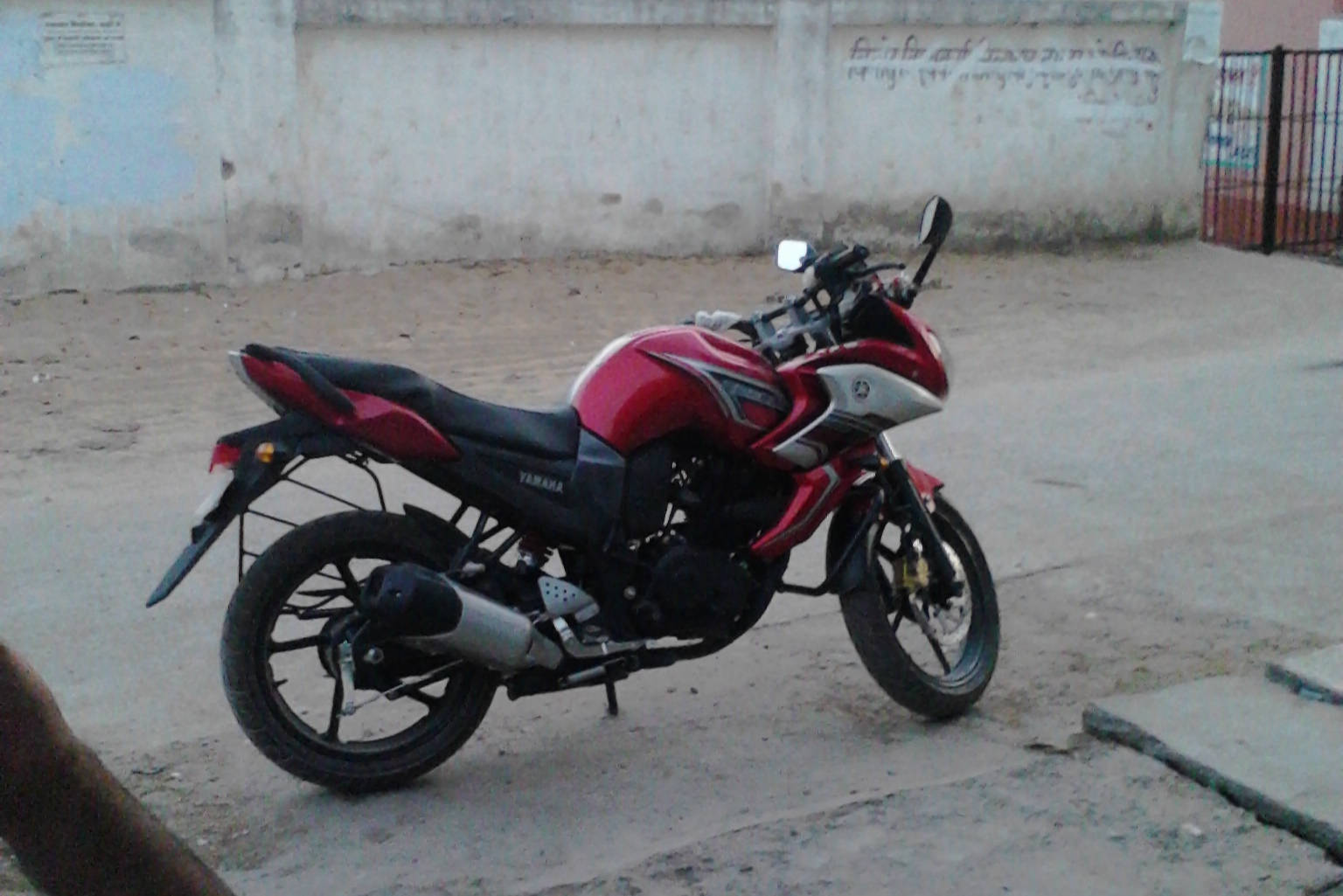 Yamaha Fazer STD