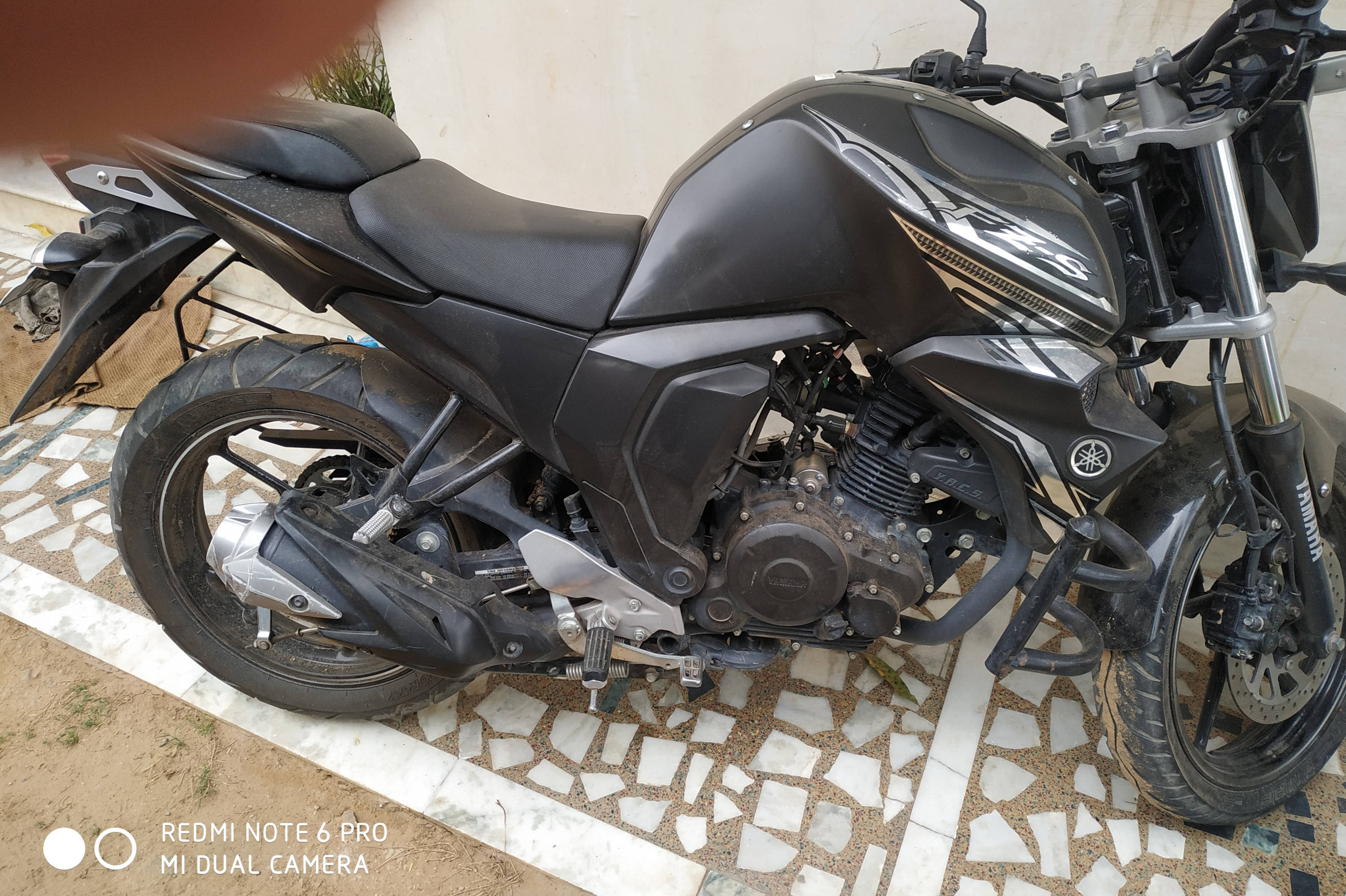 Yamaha FZ S FI (V 2.0) STD