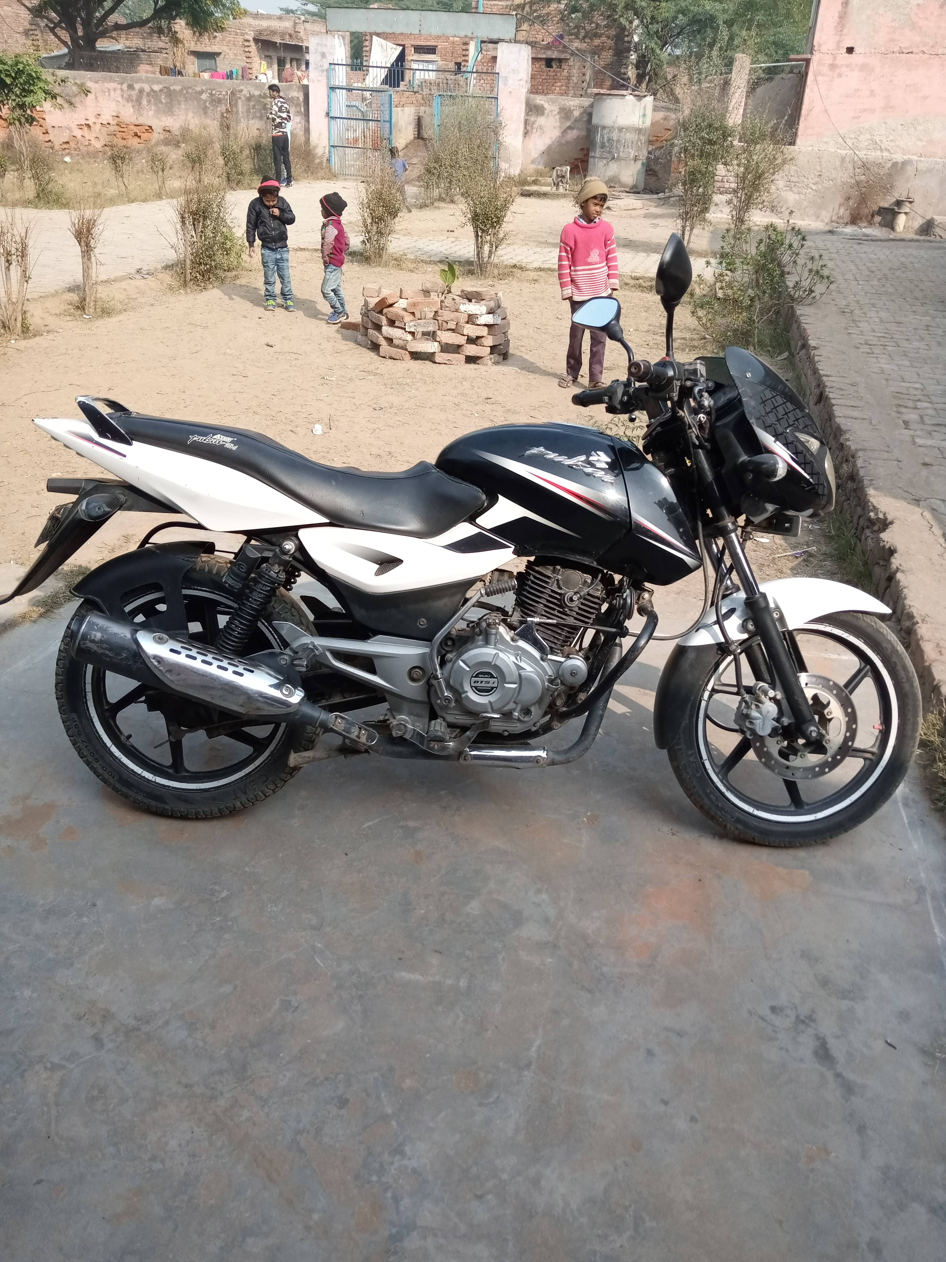 Bajaj Pulsar AS 150