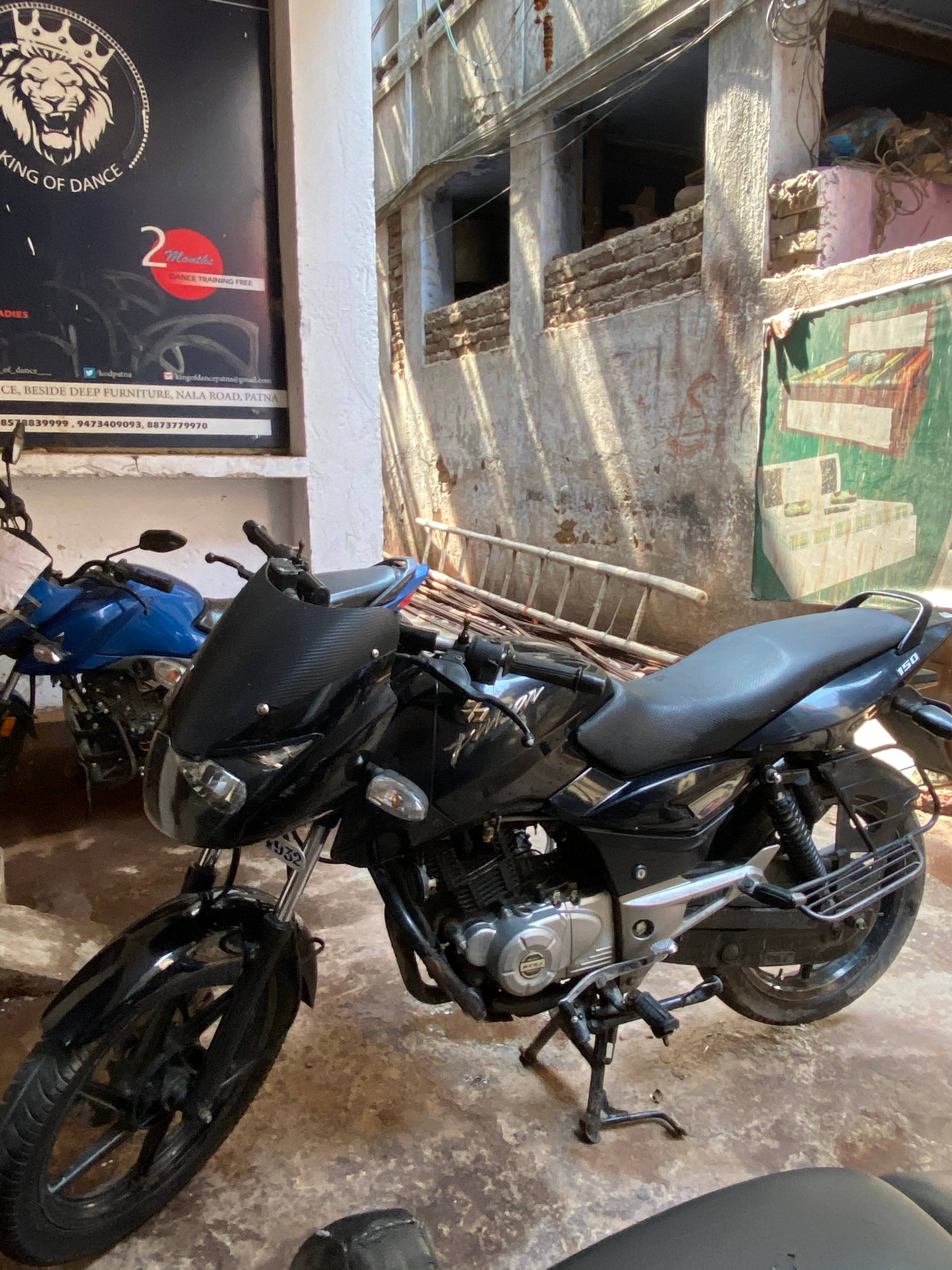 Bajaj Pulsar AS 150