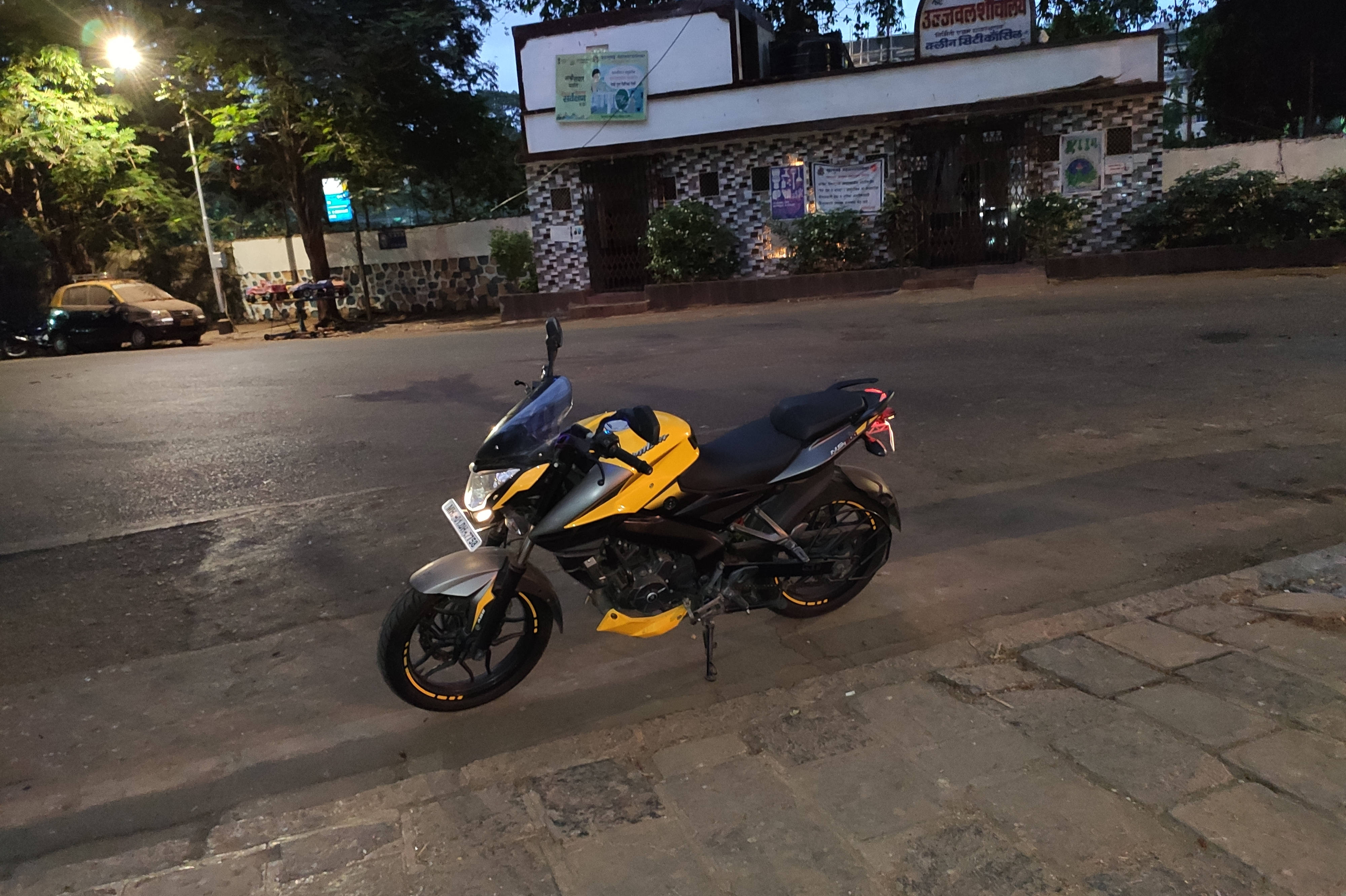 Bajaj Pulsar NS200 ABS