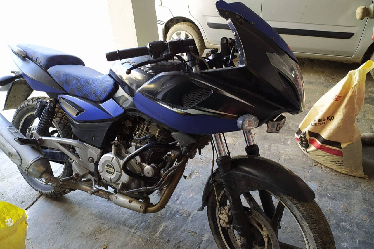 Pulsar 220 old bike sale