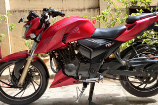 Apache Bike Tvs Apache 200 4v 2017 Model Red Apache 200 4v 2017