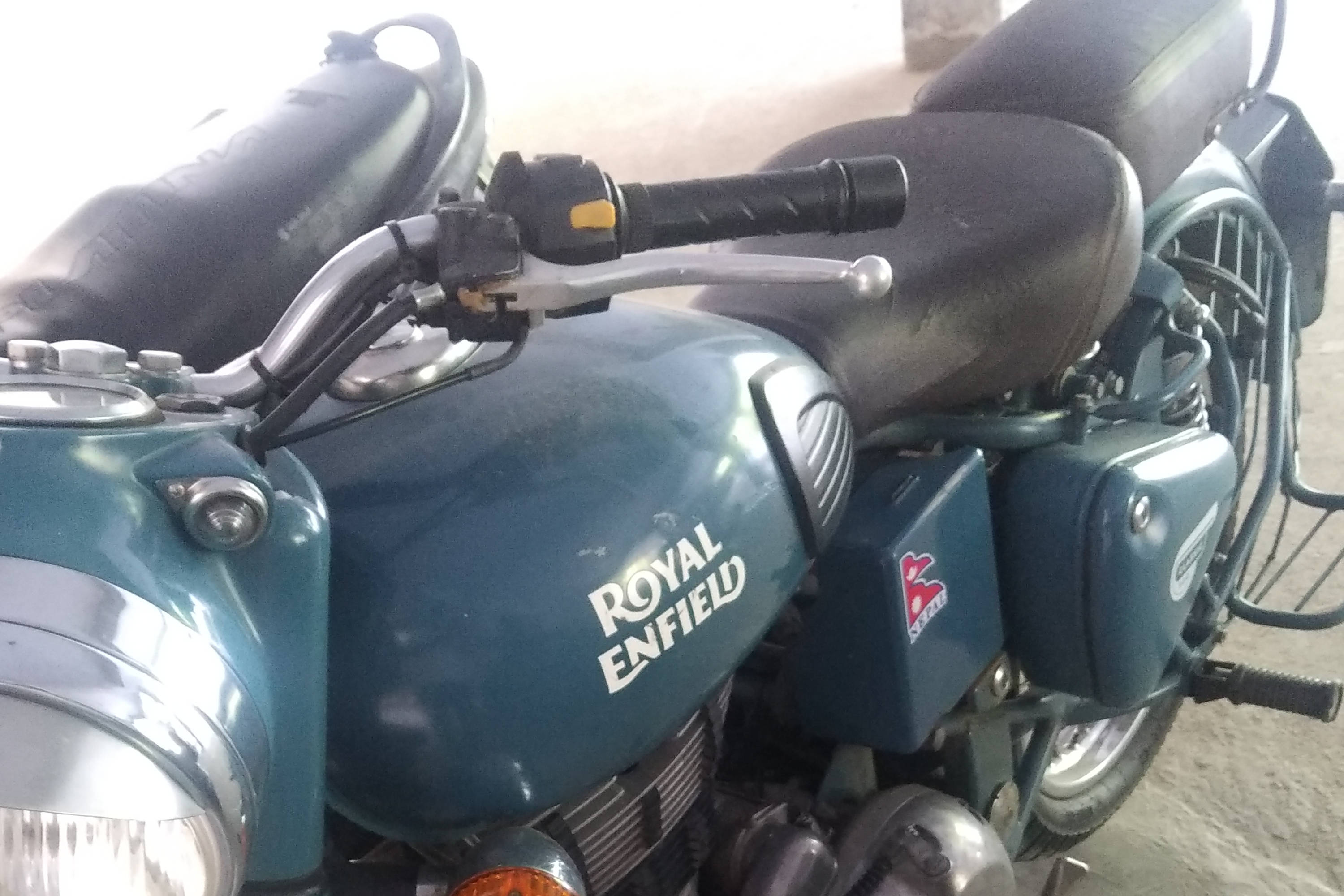 2016 Royal Enfield Classic 500 Squadron Blue