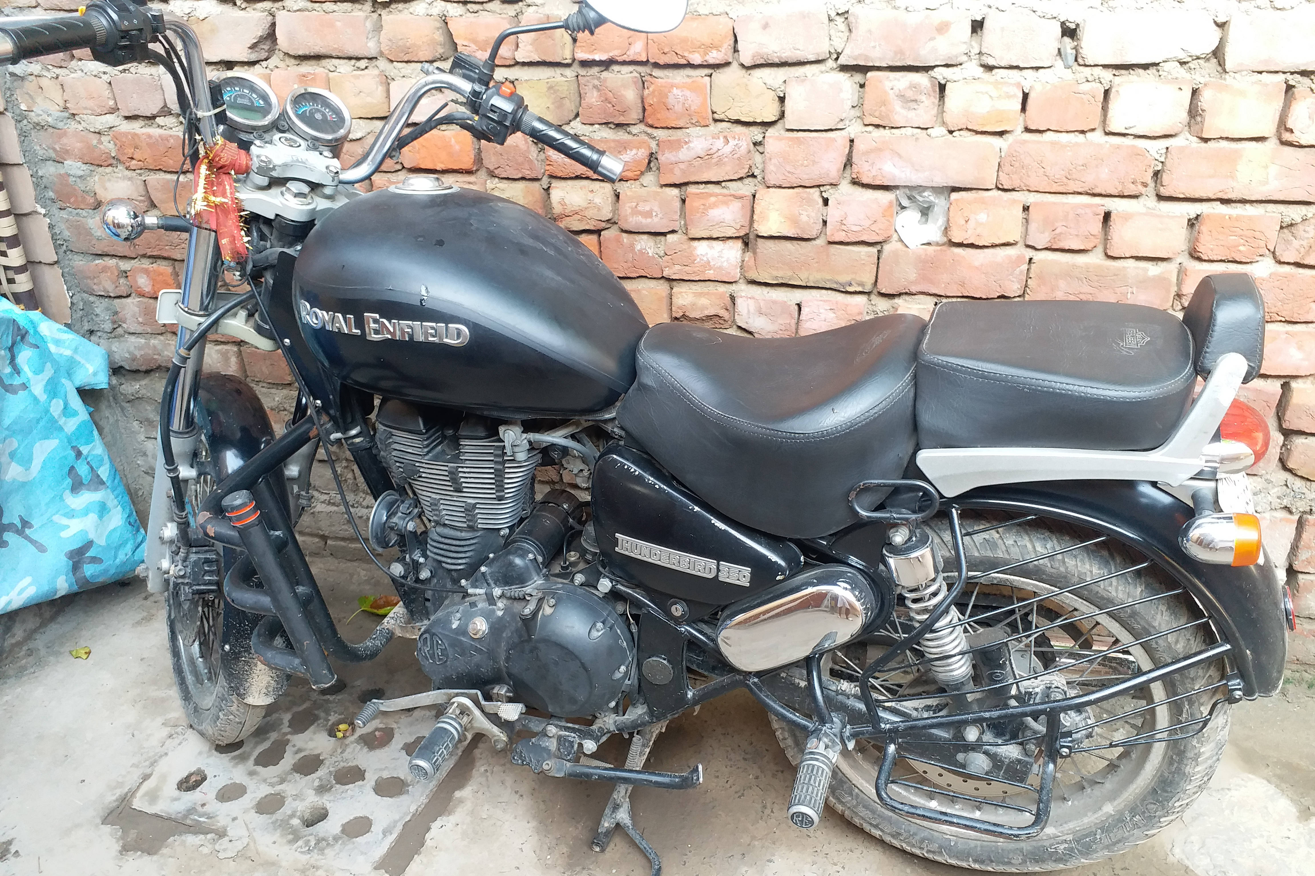 Royal Enfield Thunderbird 350 ABS