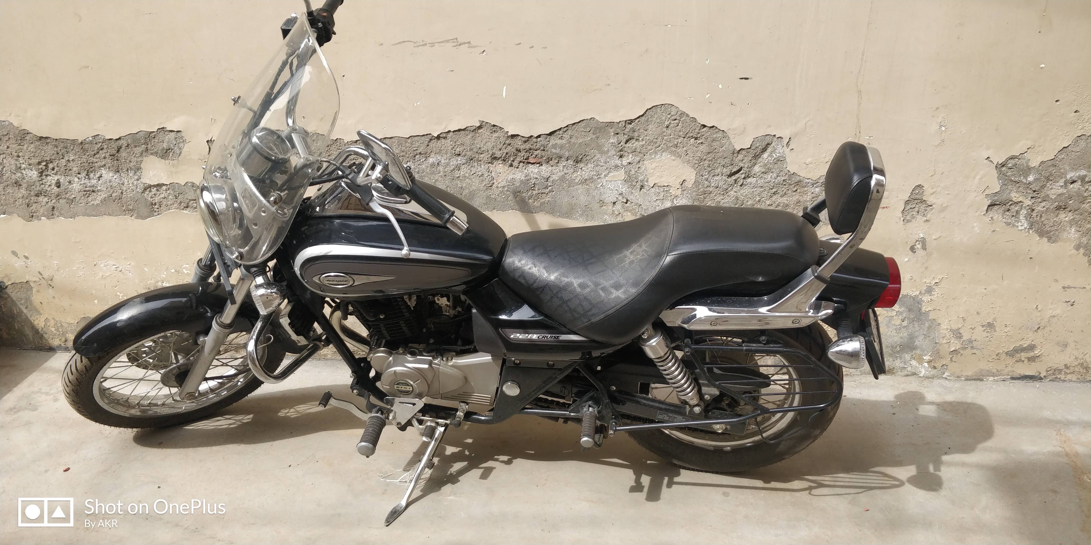 Bajaj Avenger Cruise 220 BS6