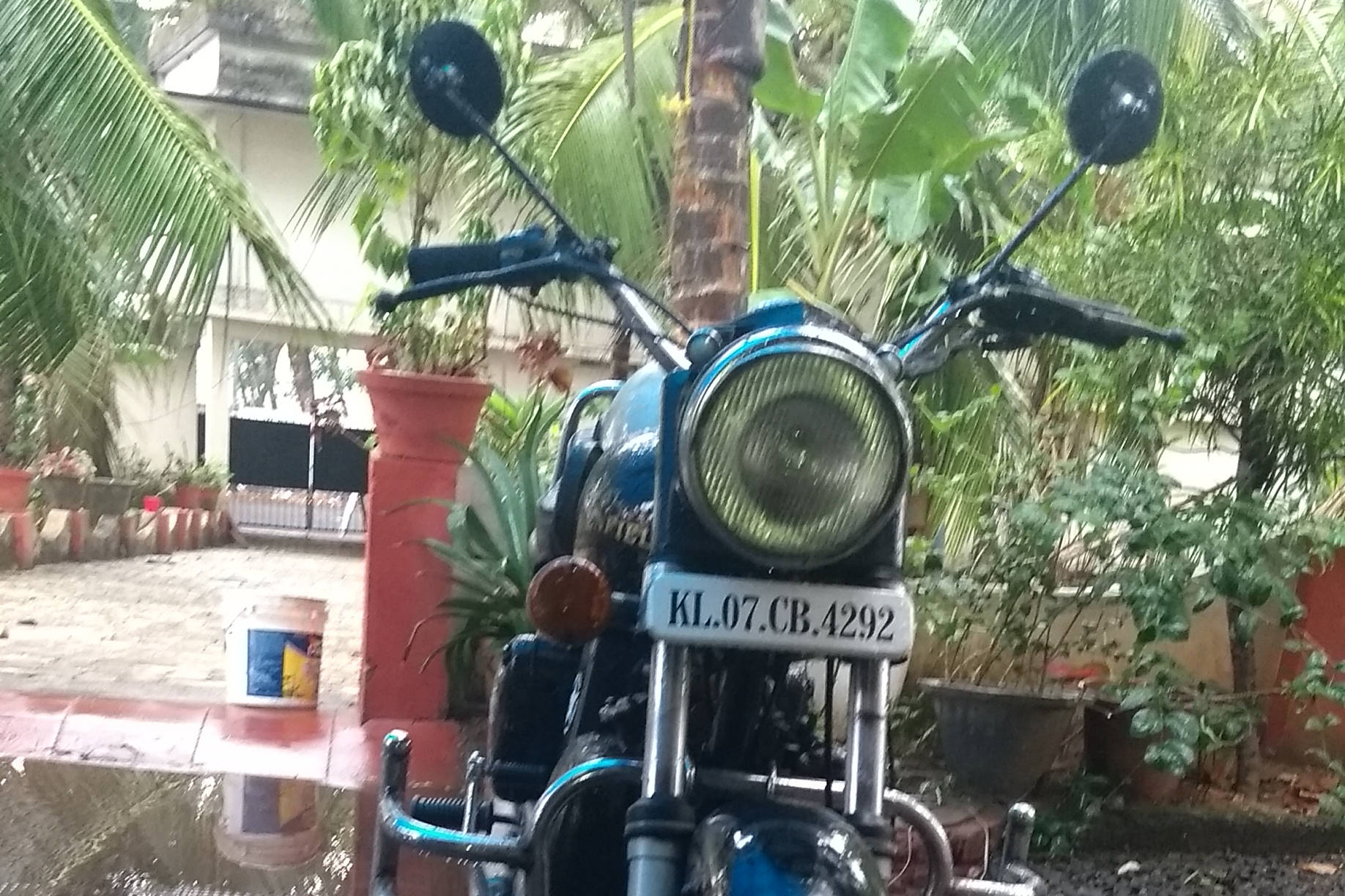 Royal Enfield Bullet 350 STD