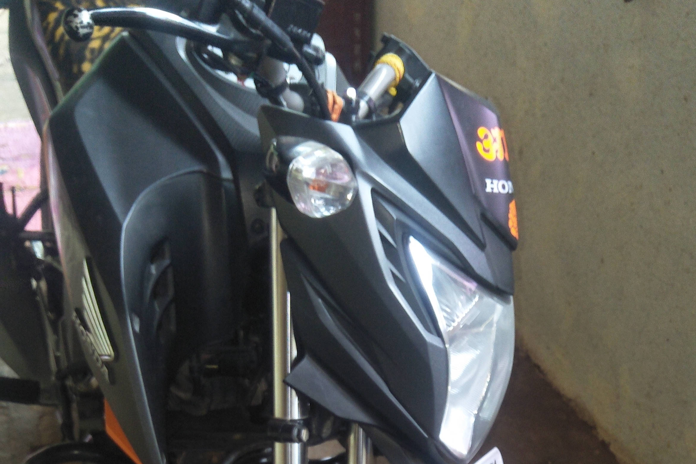 Honda CB Hornet 160R ABS DLX BS4