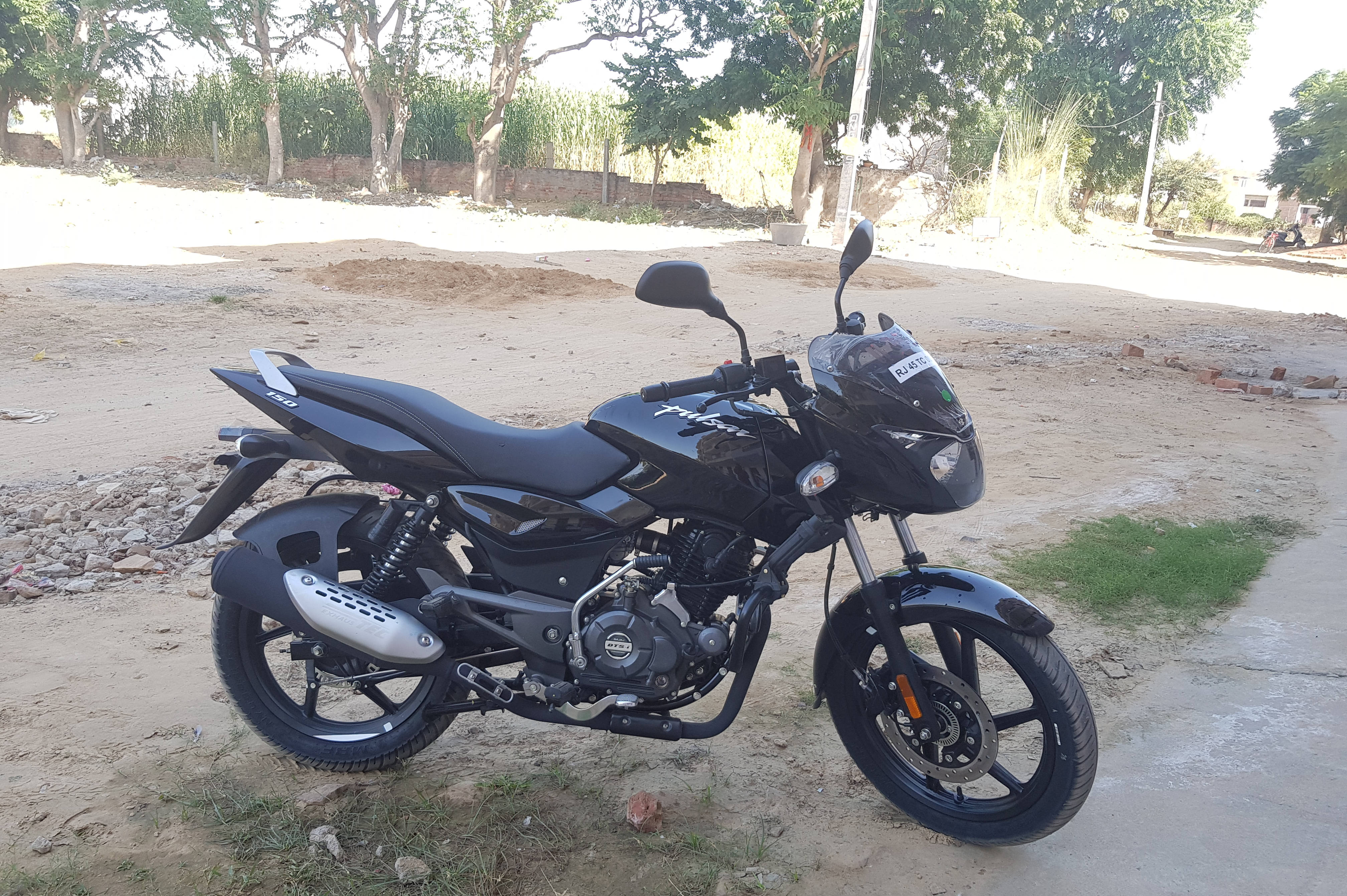 Bajaj Pulsar 150 ABS