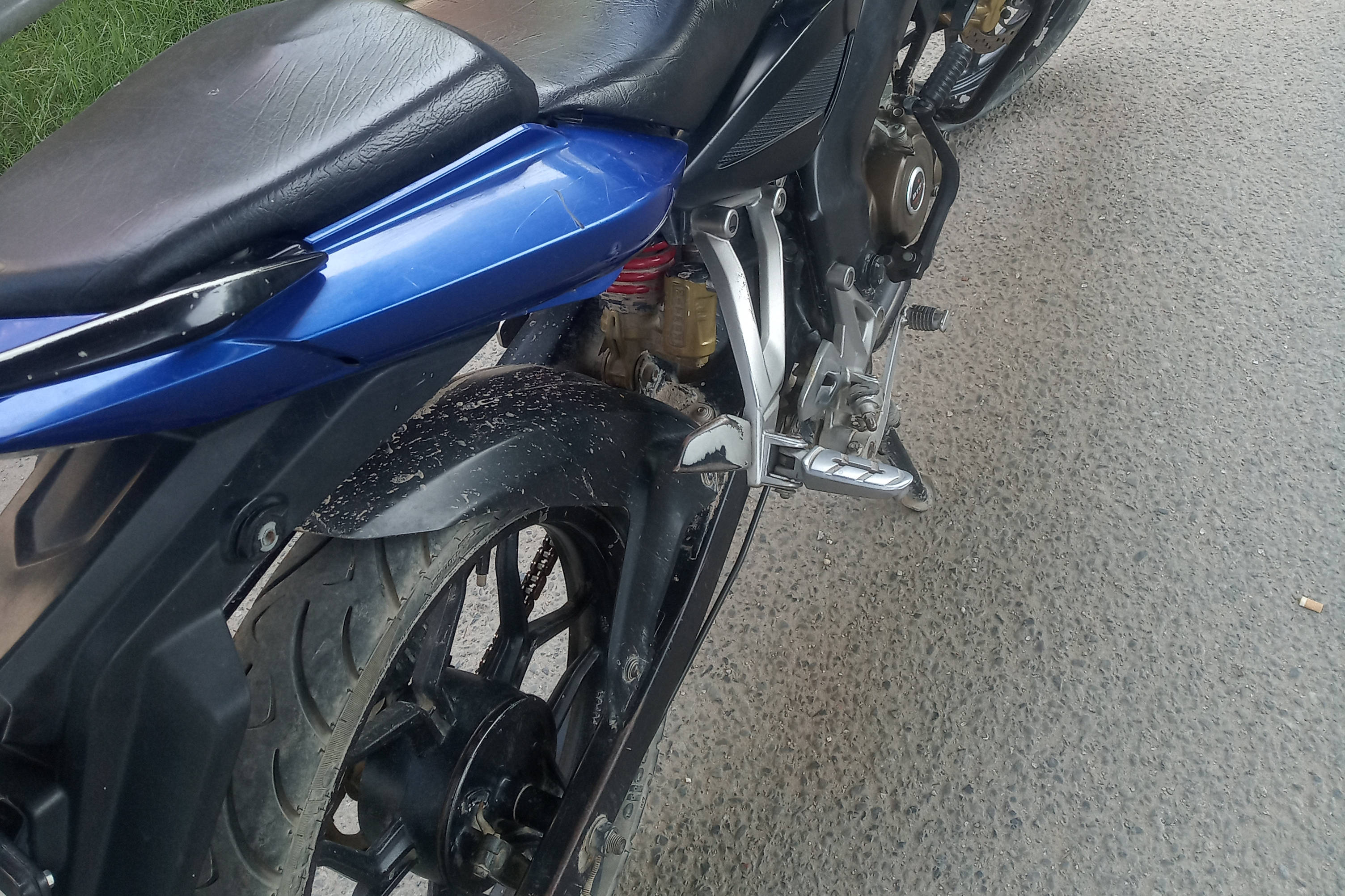 Bajaj Pulsar AS 150