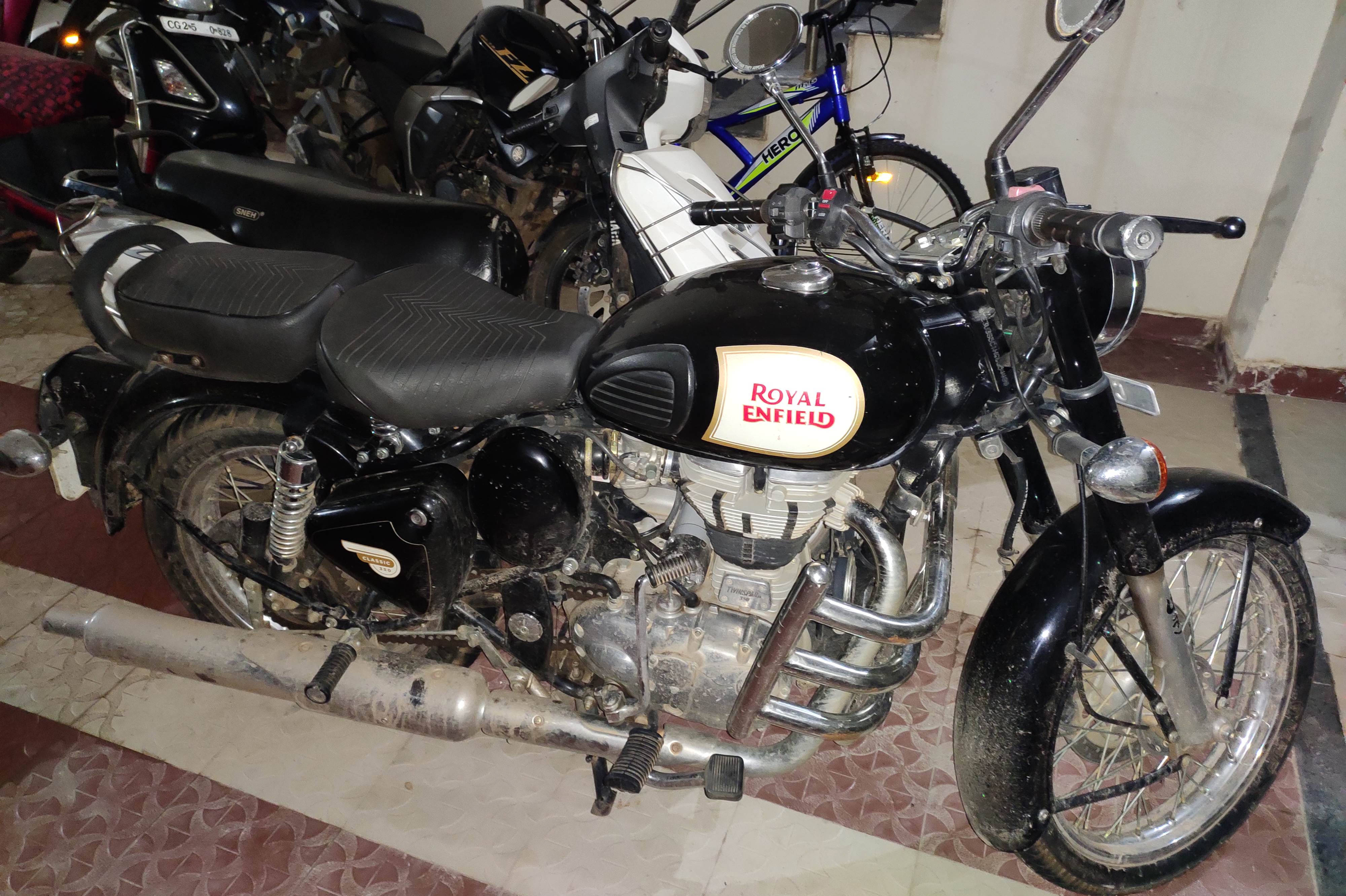 2017 Royal Enfield Classic 350 STD