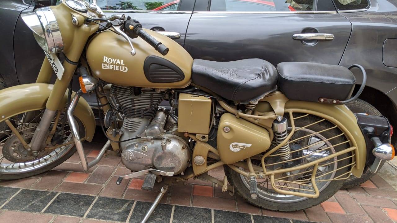 Royal Enfield Classic 500 Desert Storm