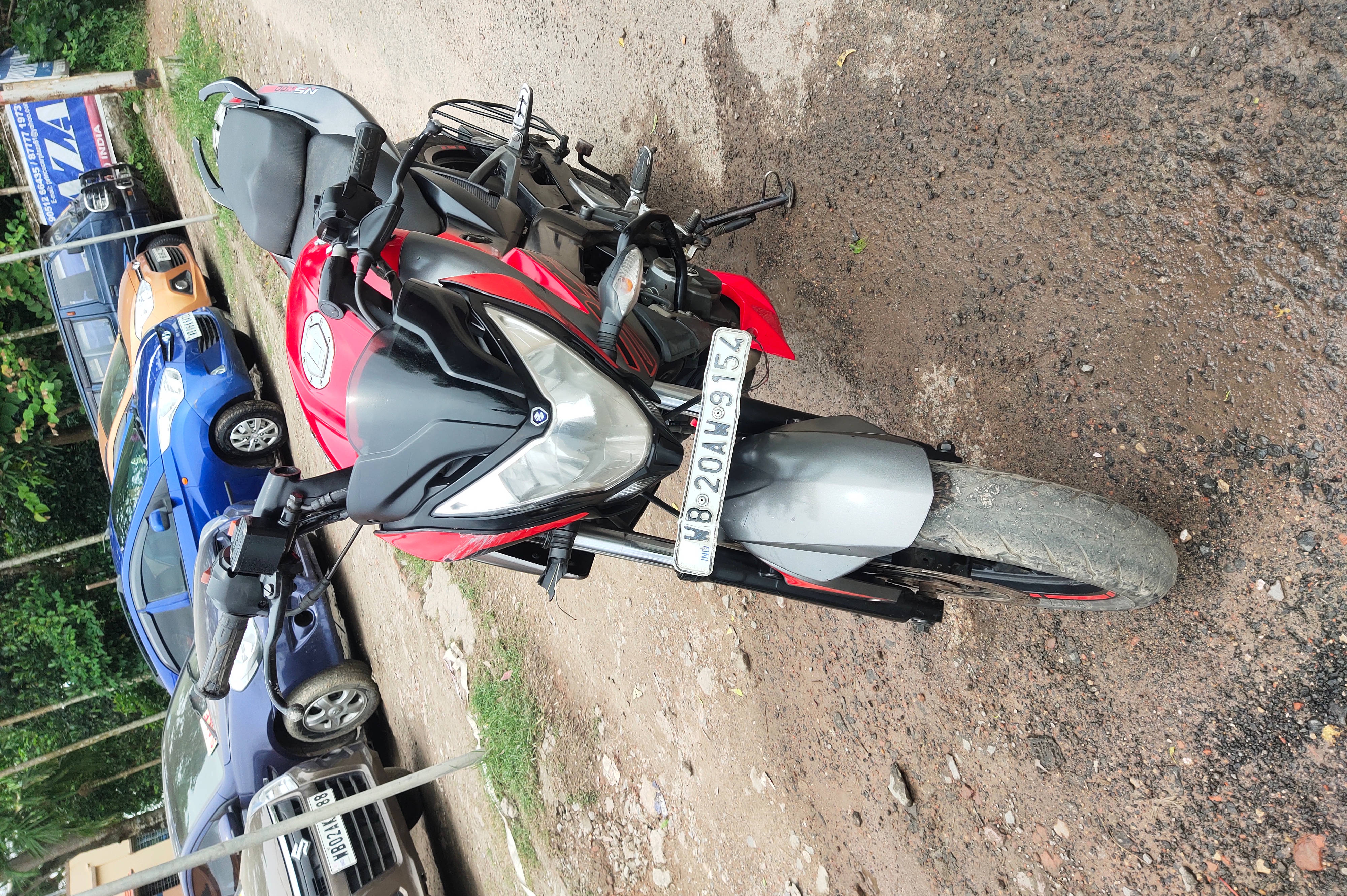 Bajaj Pulsar NS200 STD