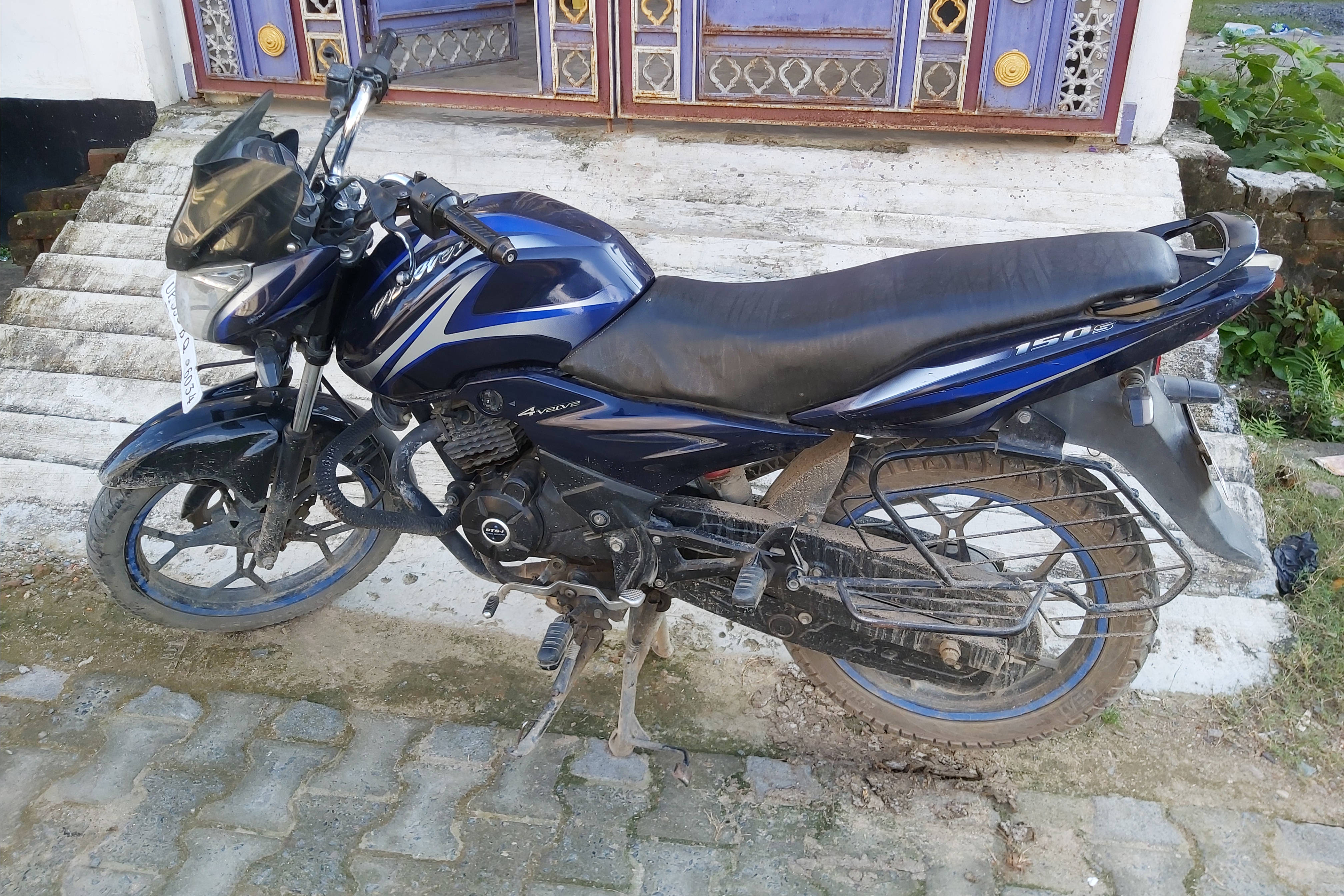 Bajaj Discover 150 S Disc