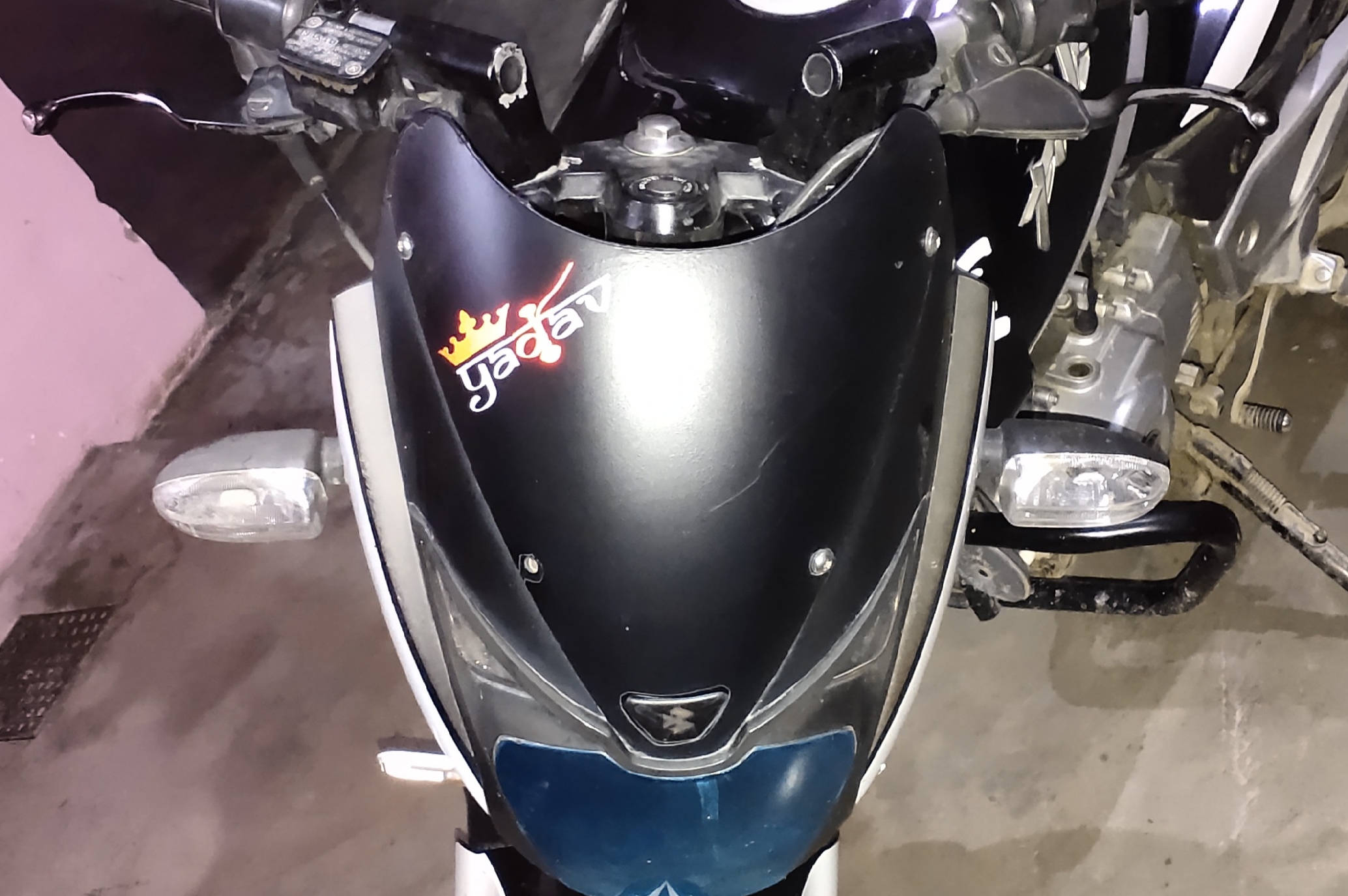 Bajaj Pulsar 180 STD (Non-ABS)