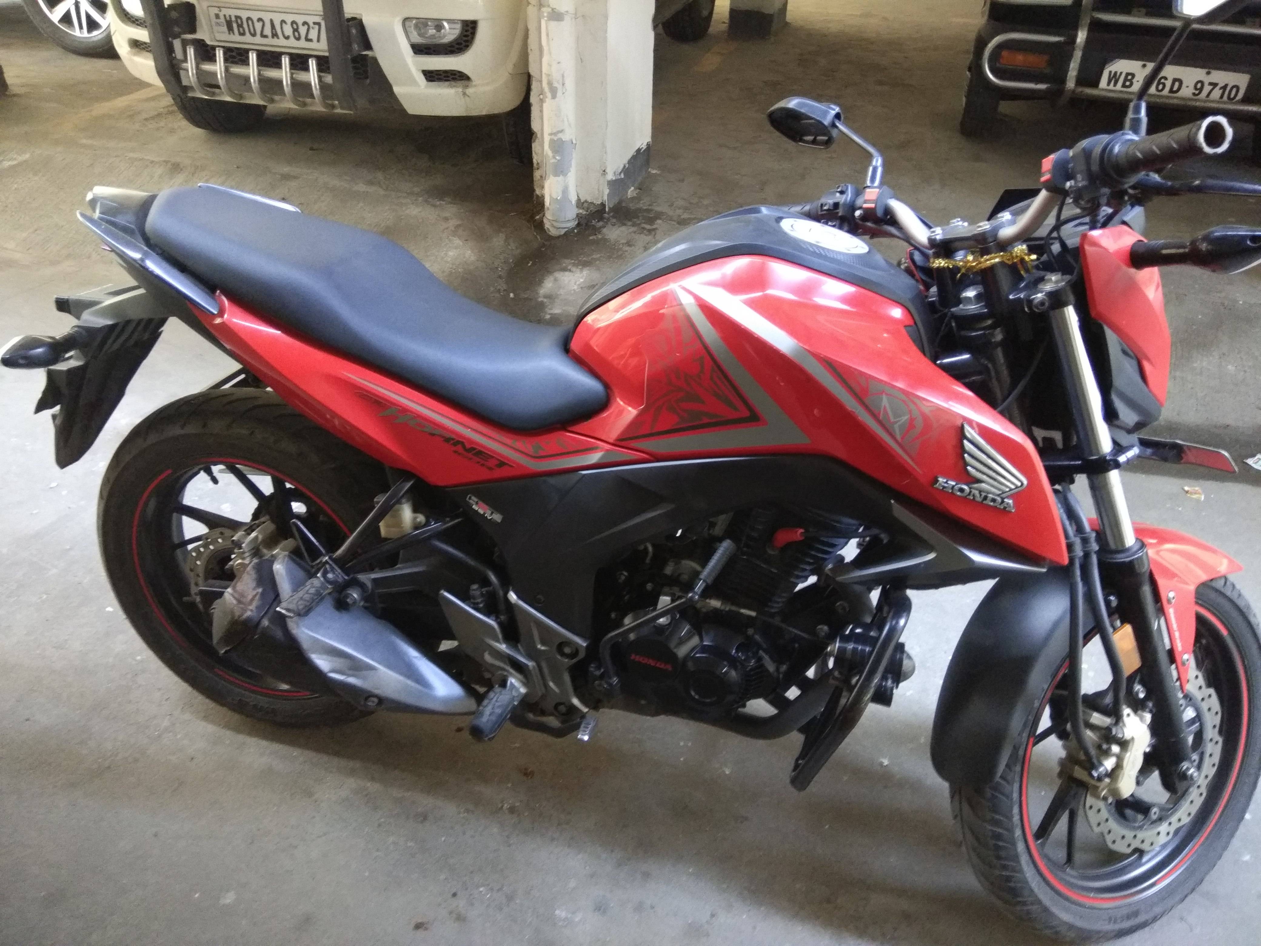 Honda CB Hornet 160R STD BS4