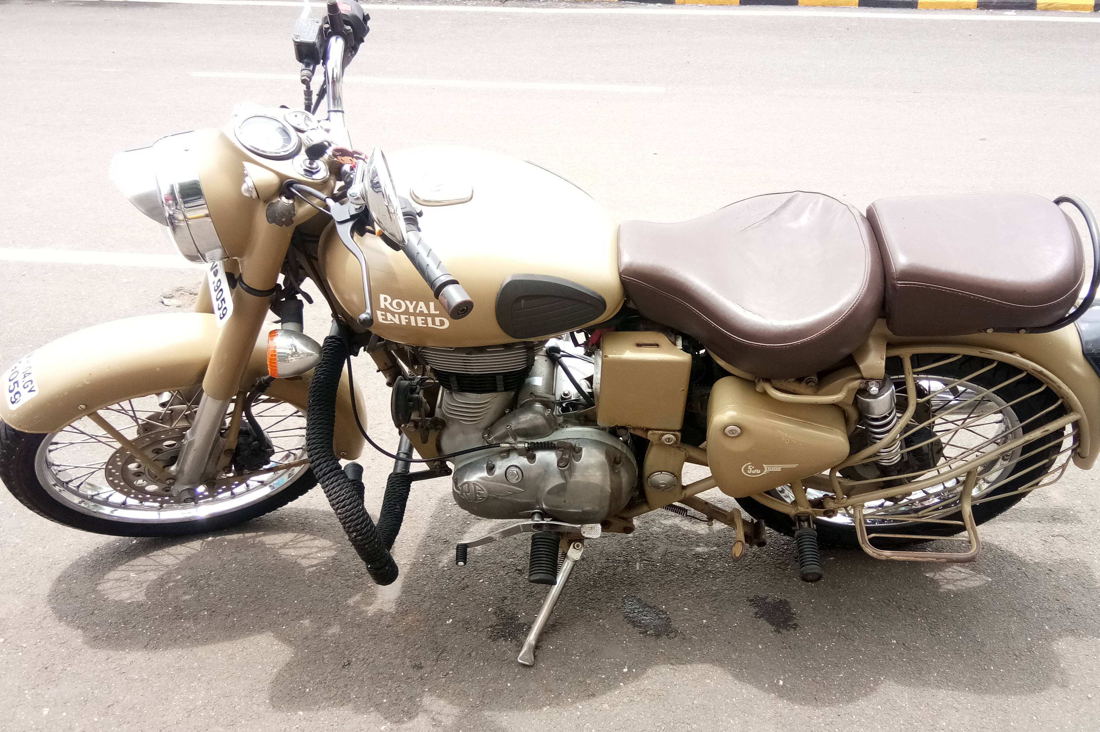 Royal Enfield Classic 500 Desert Storm