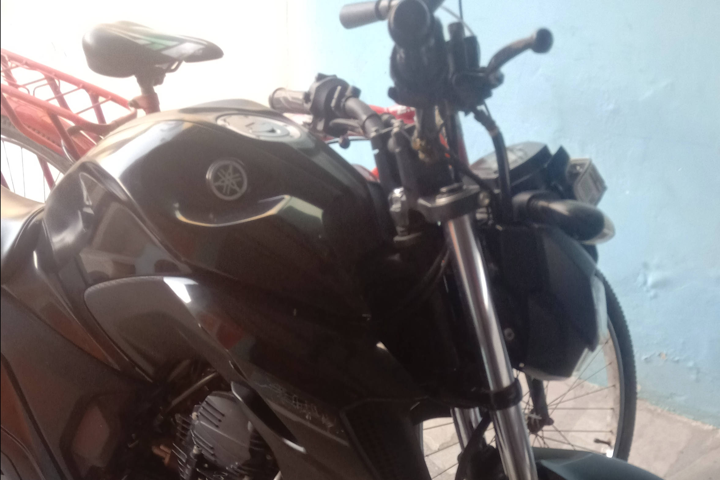 Yamaha FZ25