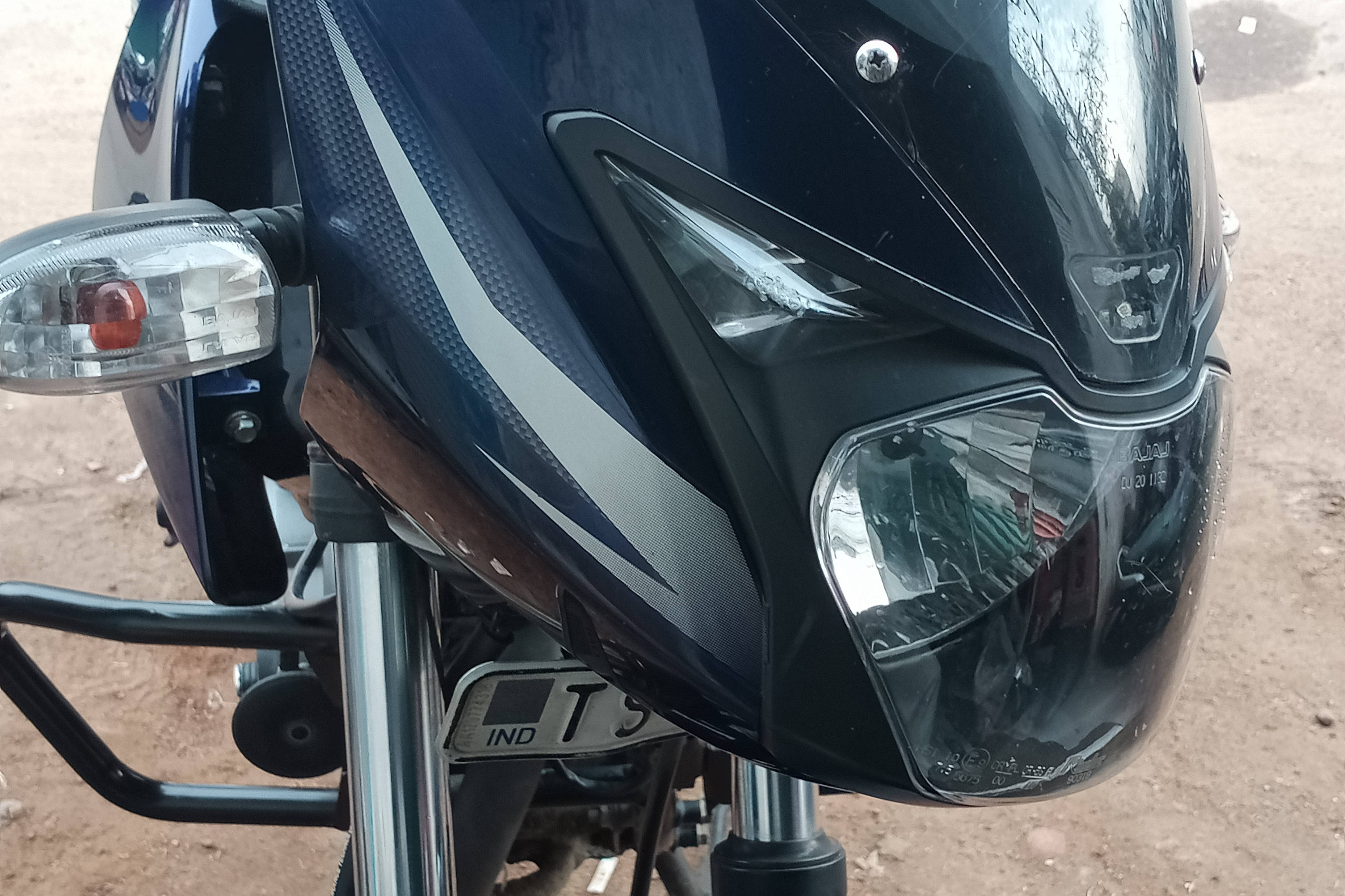 Bajaj Pulsar 180 STD (Non-ABS)