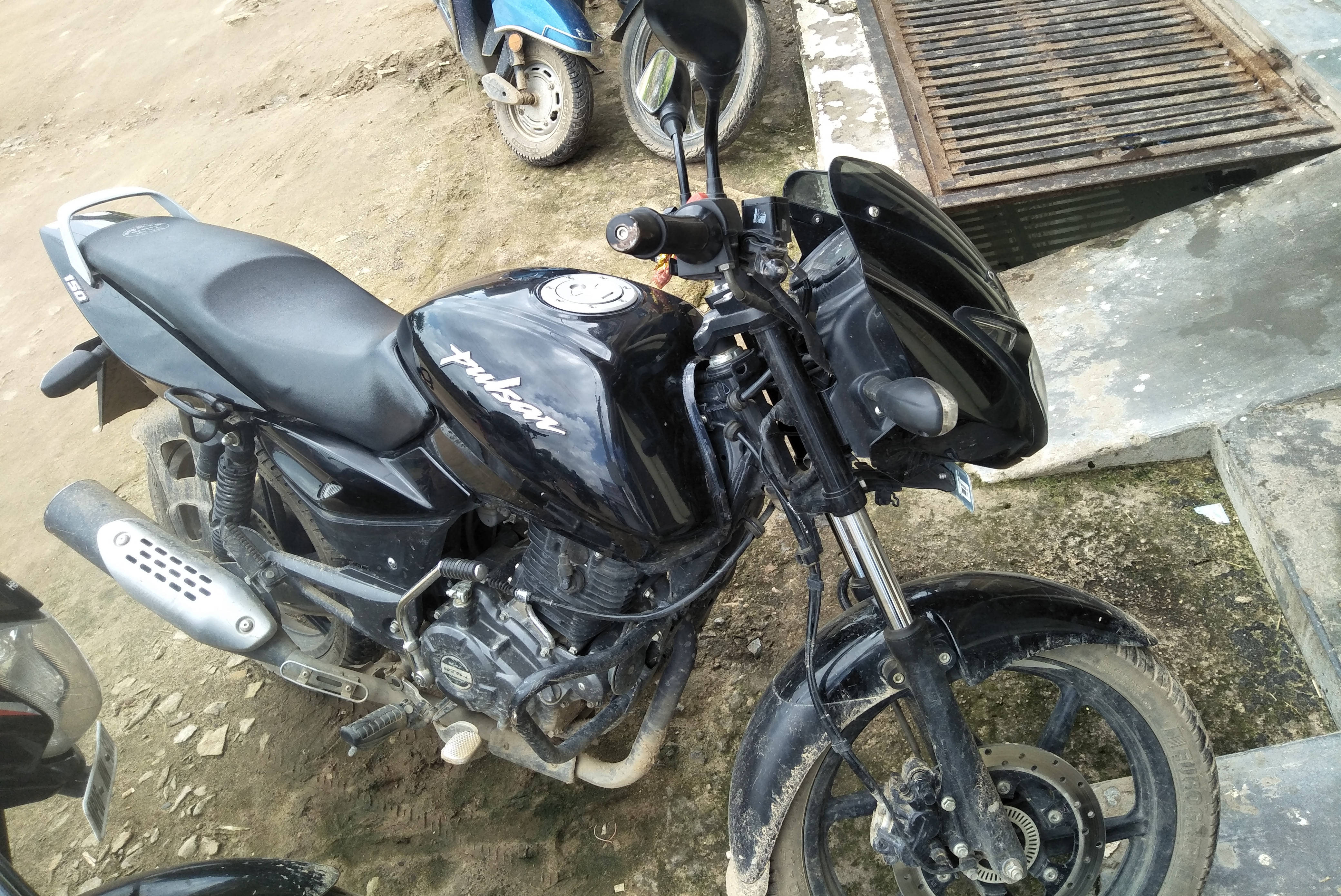 Bajaj Pulsar 150 Neon ABS