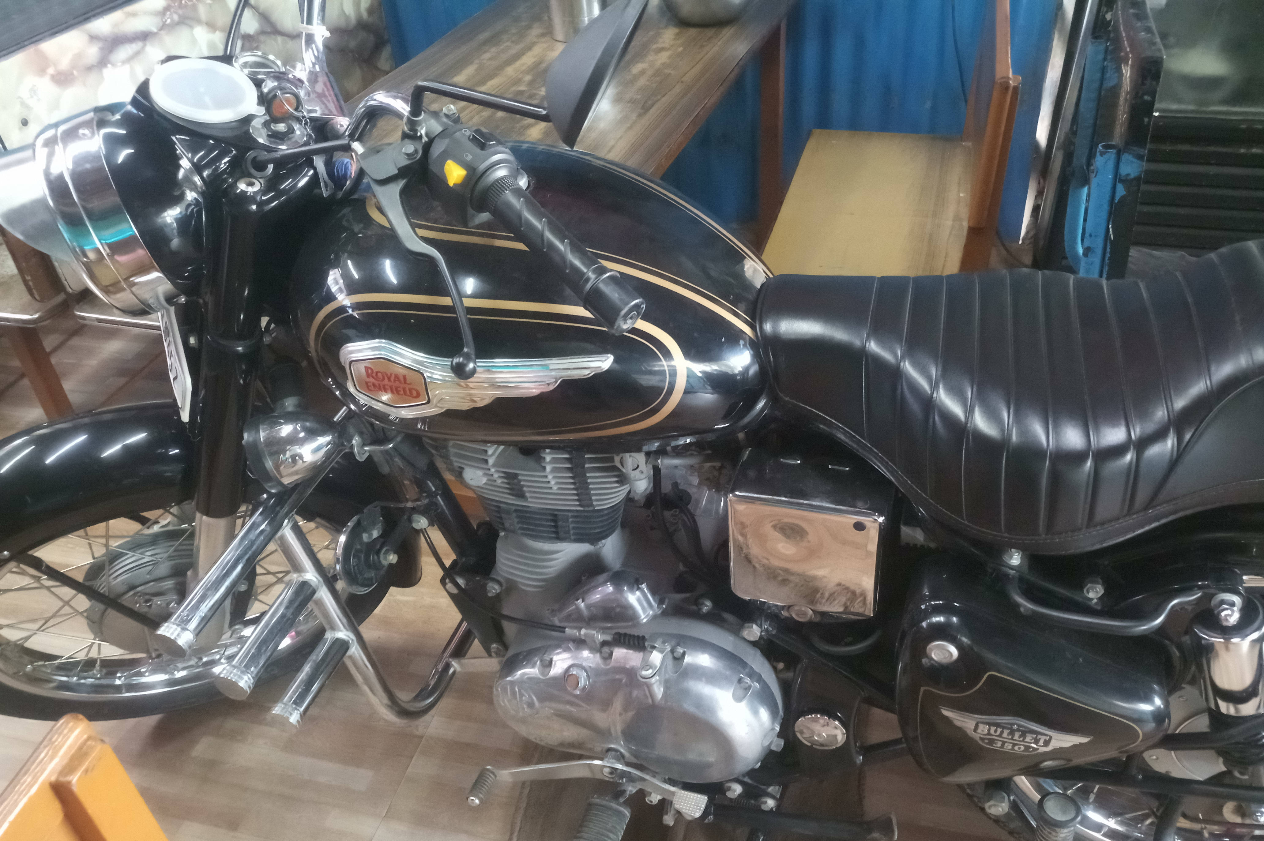 Royal Enfield Classic 350 STD