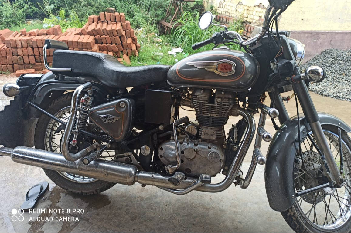 Royal Enfield Classic 500 Battle Green