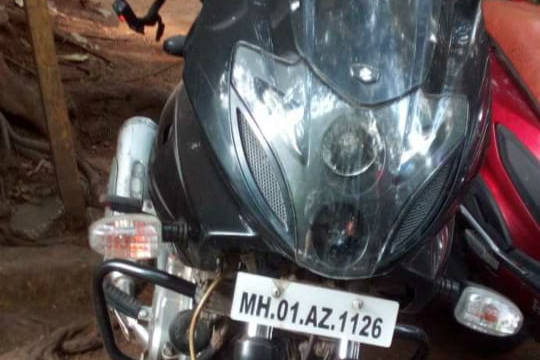 Bajaj Pulsar 220 F ABS