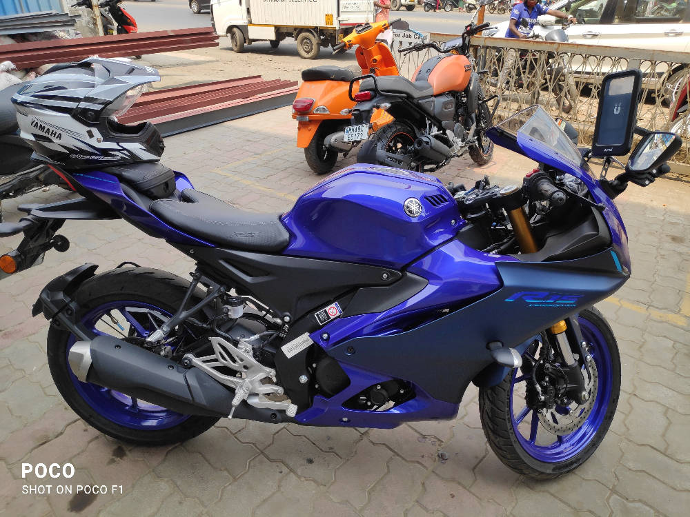 Yamaha R15 V4 Racing Blue