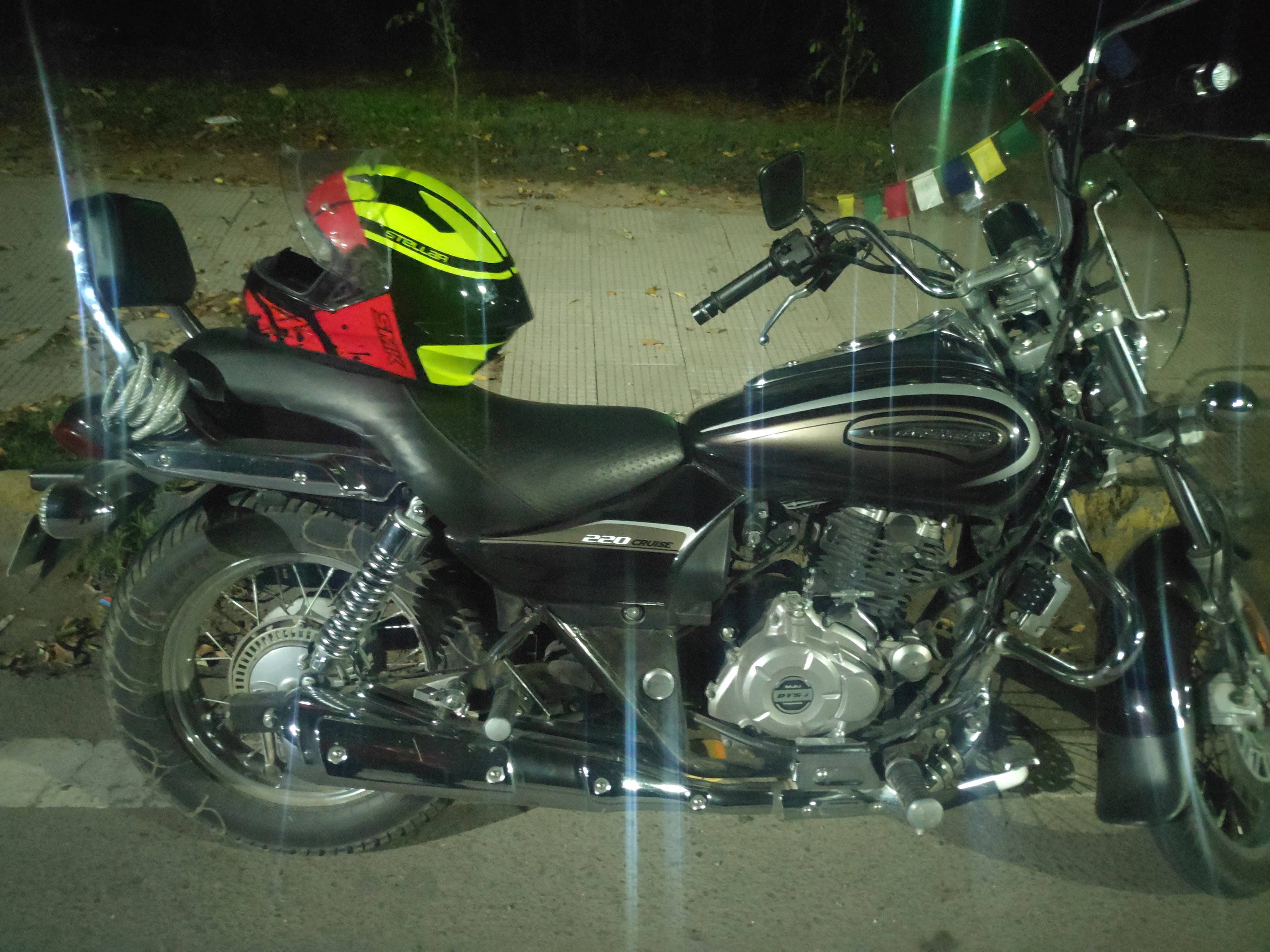 Bajaj Avenger Cruise 220 ABS