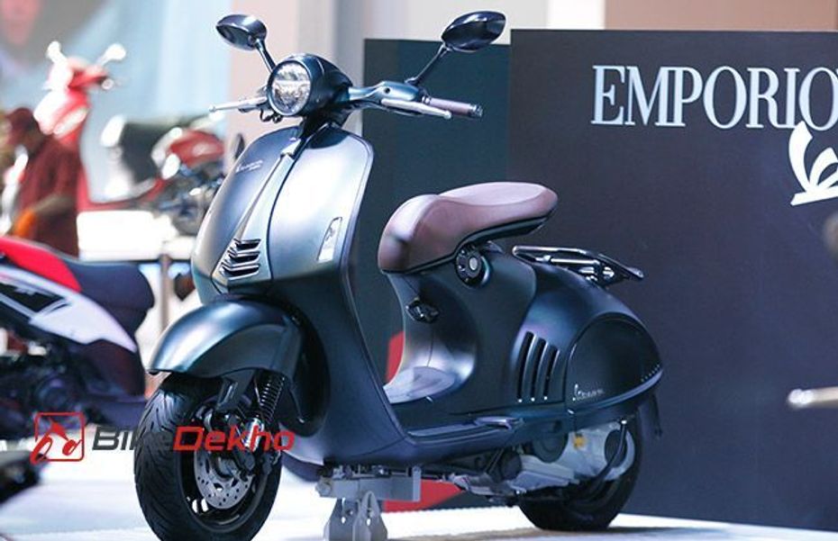 Vespa 946 Emporio Armani Vespa 946 Emporio Armani