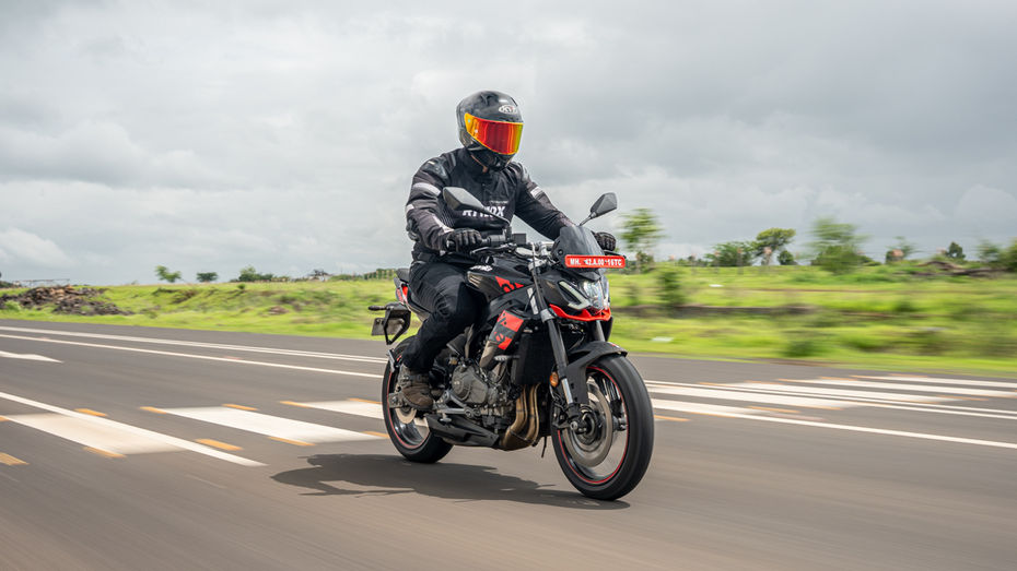 Aprilia Tuono 457