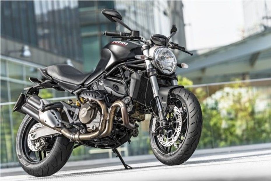 Ducati-Monster-821