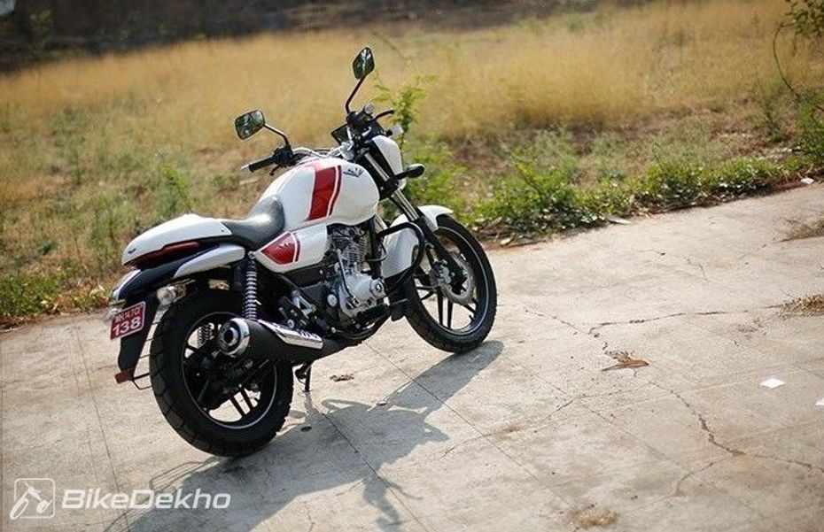 Bajaj V15