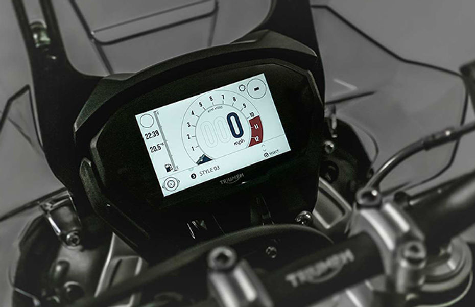 Triumph Tiger 800 console