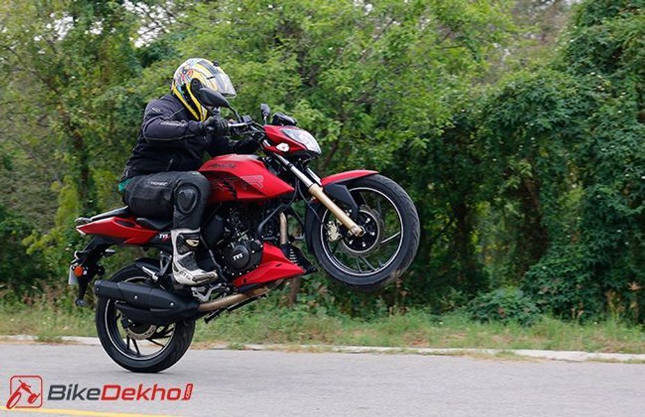 TVS Apache RTR 2004V TVS Apache RTR 2004V