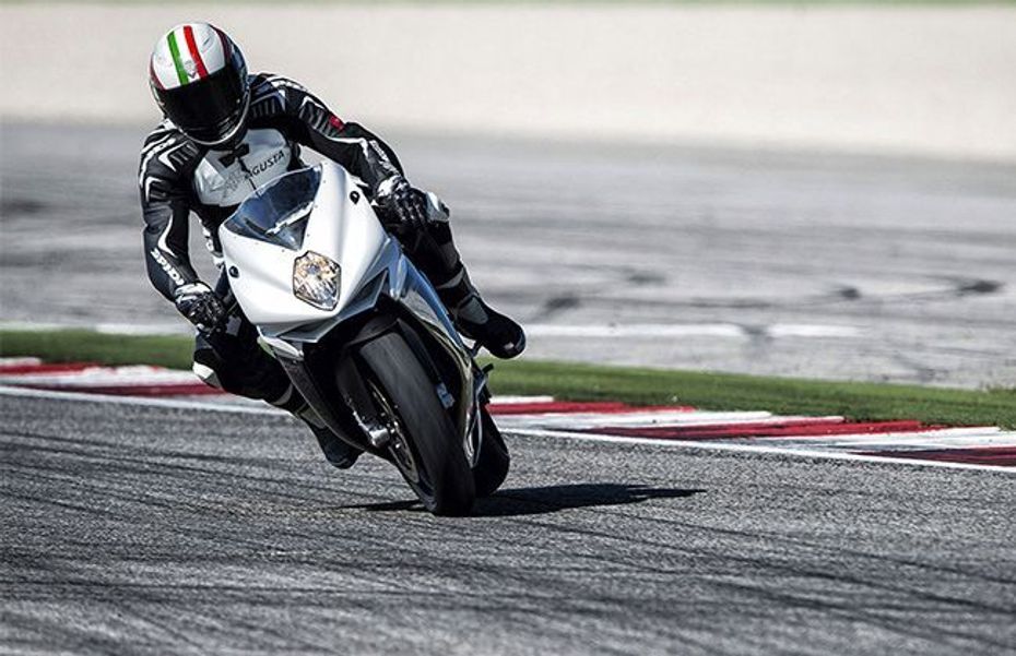 MV Agusta F3 800 to be launched in India by Early 2016