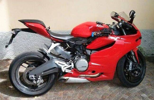 Ducati 899 Panigale Spied