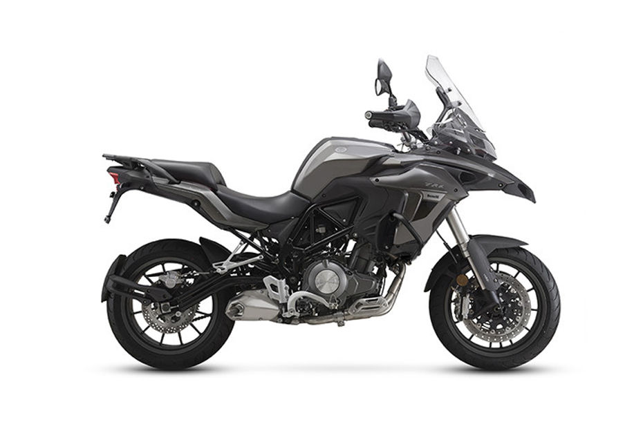 Benelli TRK 502 Vs Kawasaki Versys-X 300 Vs BMW G 310 GS