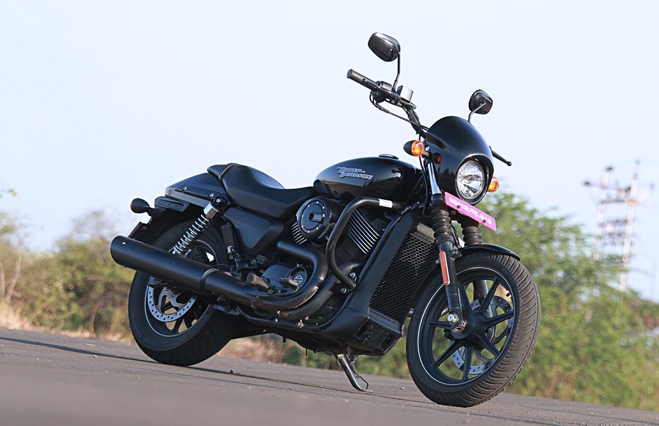 RE Interceptor 650 vs H-D Street 750