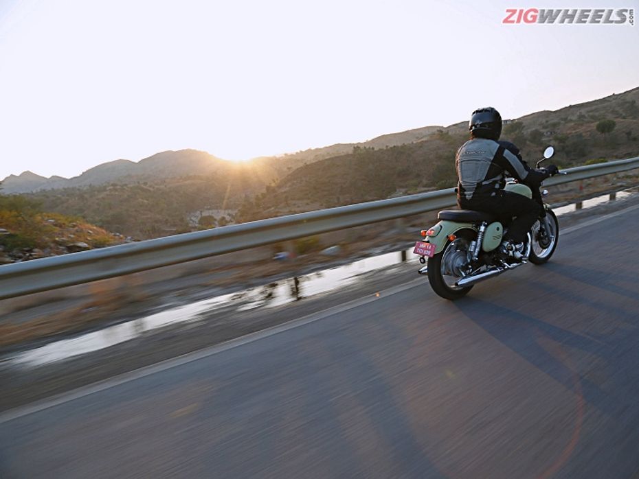 Jawa motorcycle Bookings