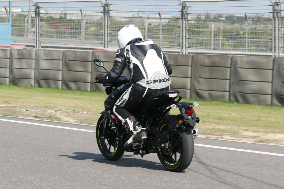 Yamaha MT-15 Picture Gallery