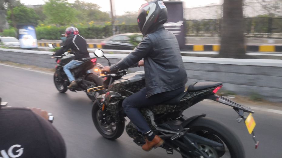 CFMoto 400NK spotted testing in India